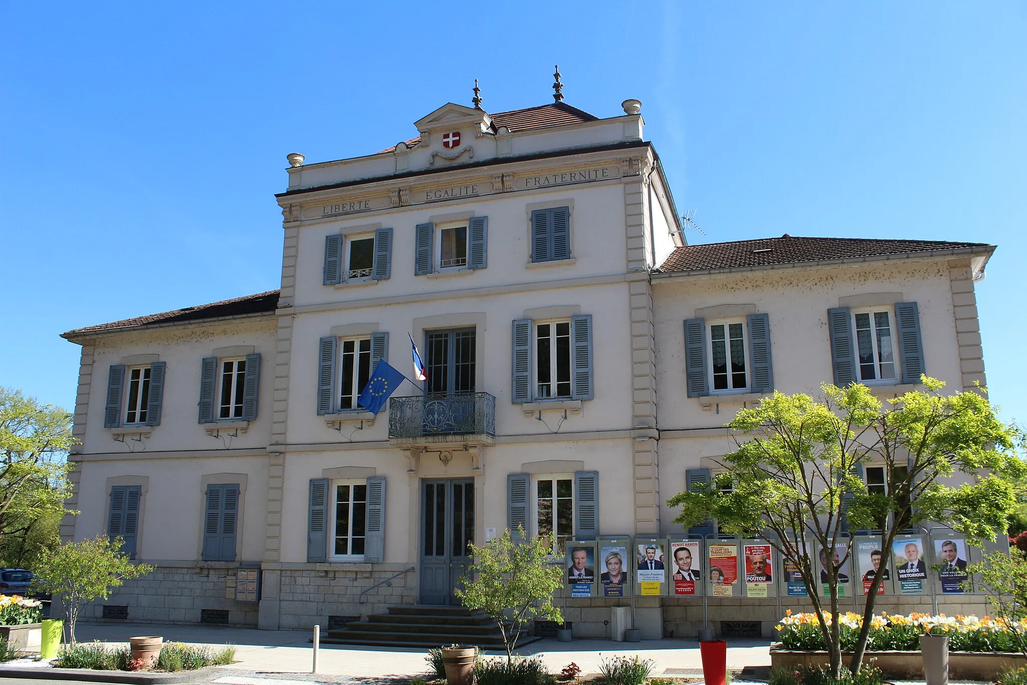 Photo showing: Mairie de Pont-d'Ain.