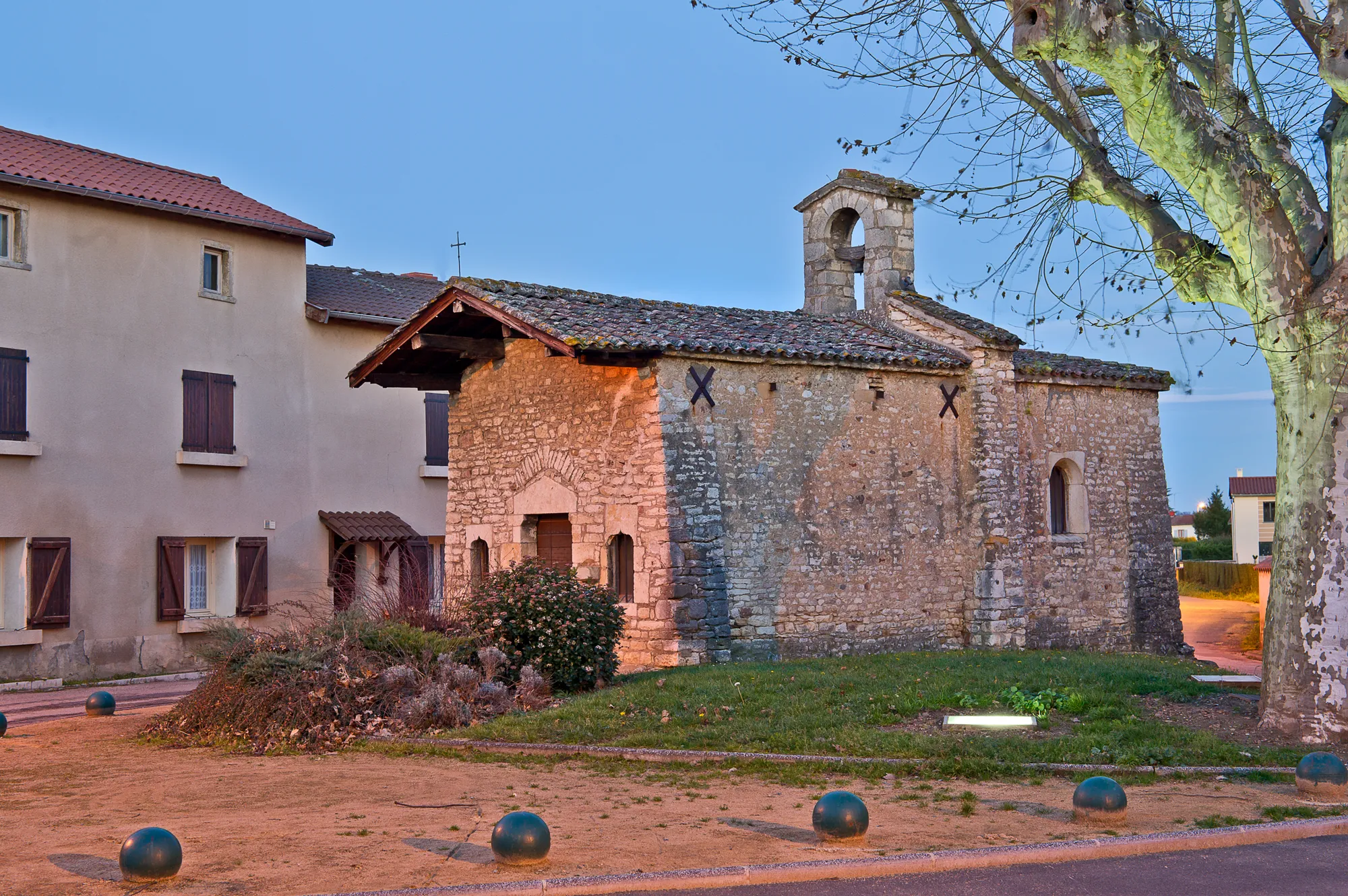 Photo showing: This building is indexed in the base Mérimée, a database of architectural heritage maintained by the French Ministry of Culture, under the reference PA00118019 .