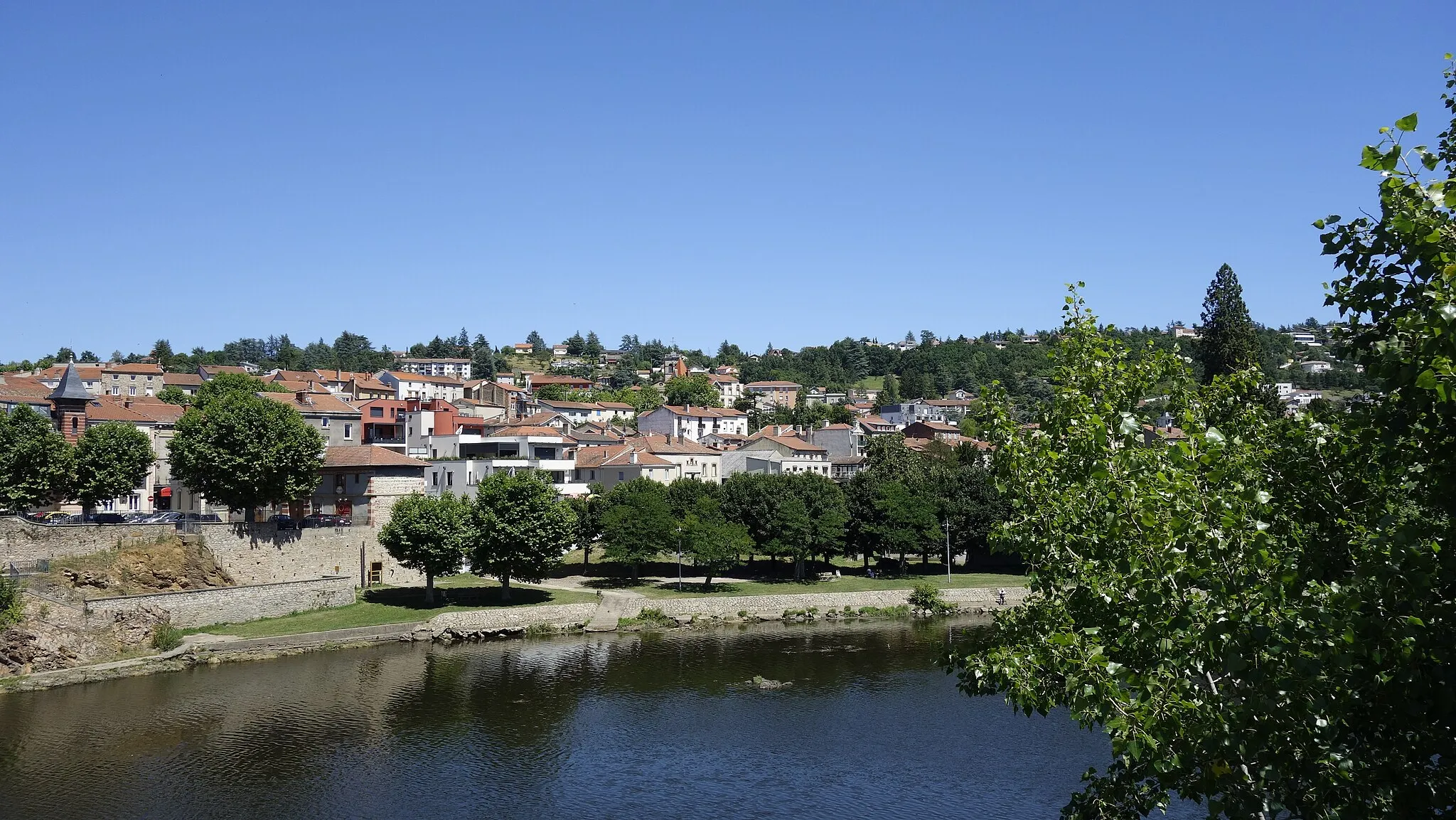 Photo showing: Panorama sur le quartier de Saint-Just depuis le pont