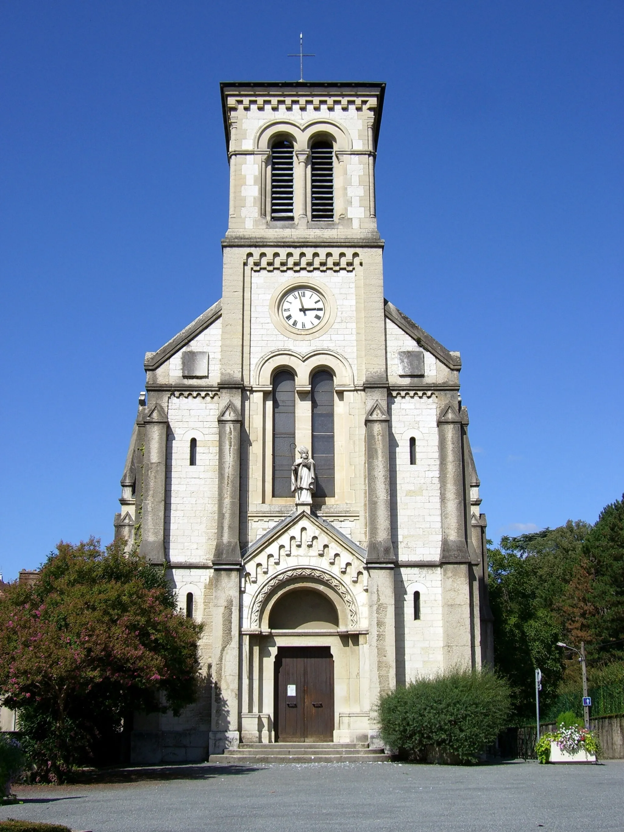 Photo showing: A church in Saint-Martin-d'Hères in France.