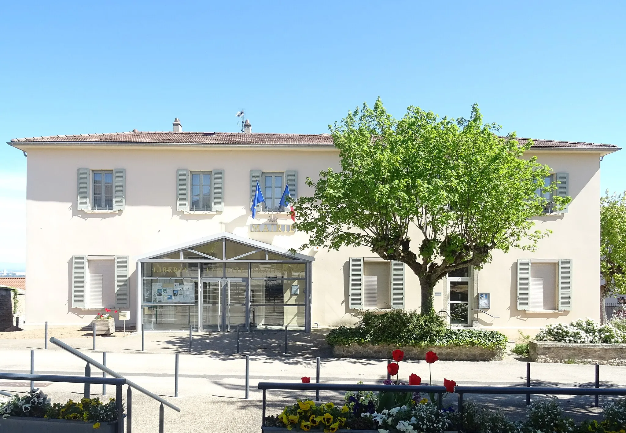 Photo showing: Mairie de Sainte Consorce