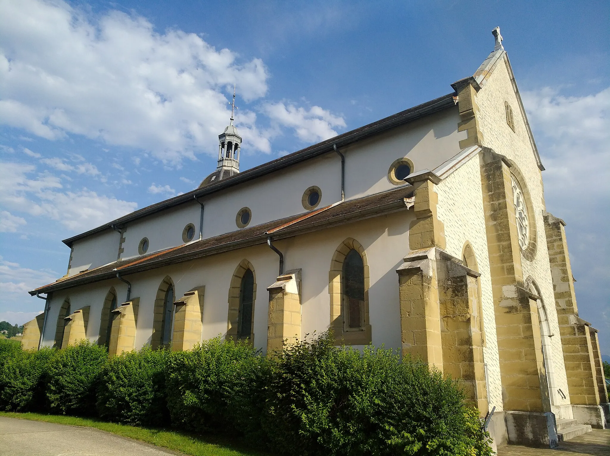 Photo showing: Église Saint-Pierre de Sales, en Haute-Savoie.