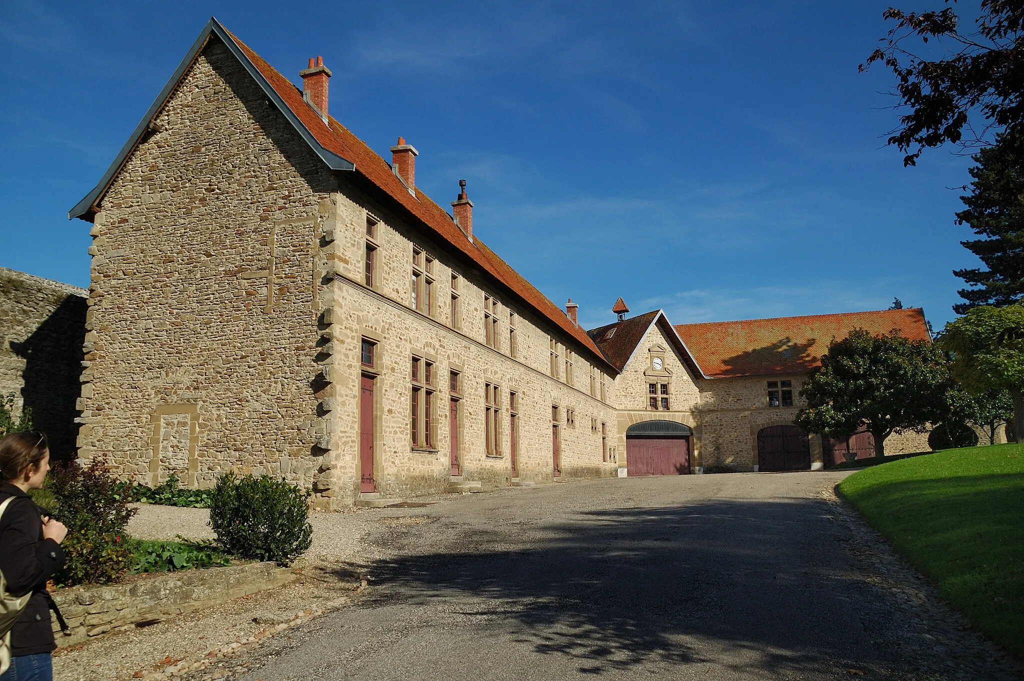 Photo showing: This building is indexed in the base Mérimée, a database of architectural heritage maintained by the French Ministry of Culture, under the reference PA00117285 .