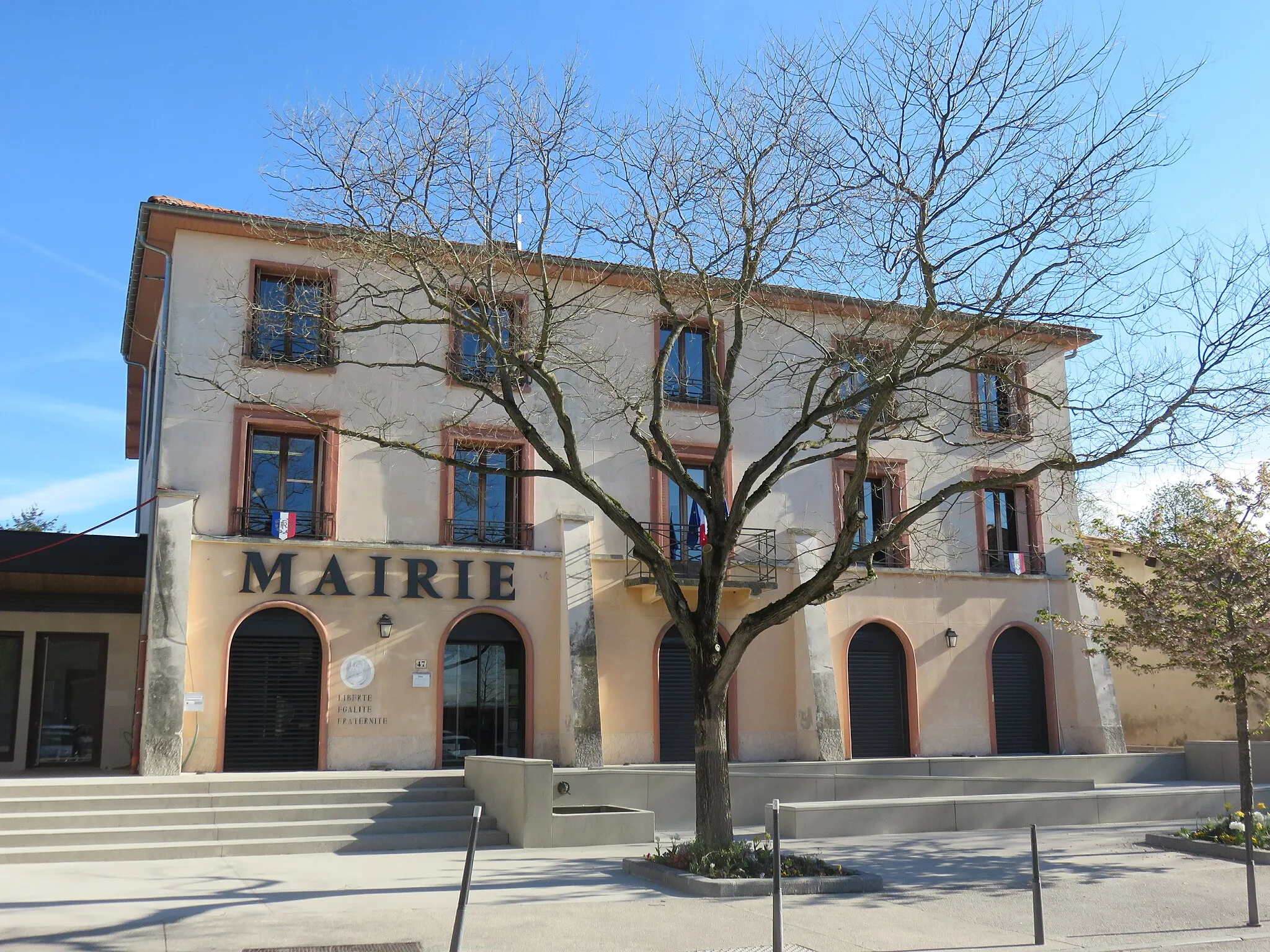 Photo showing: Mairie de Solaize (Rhône, France).