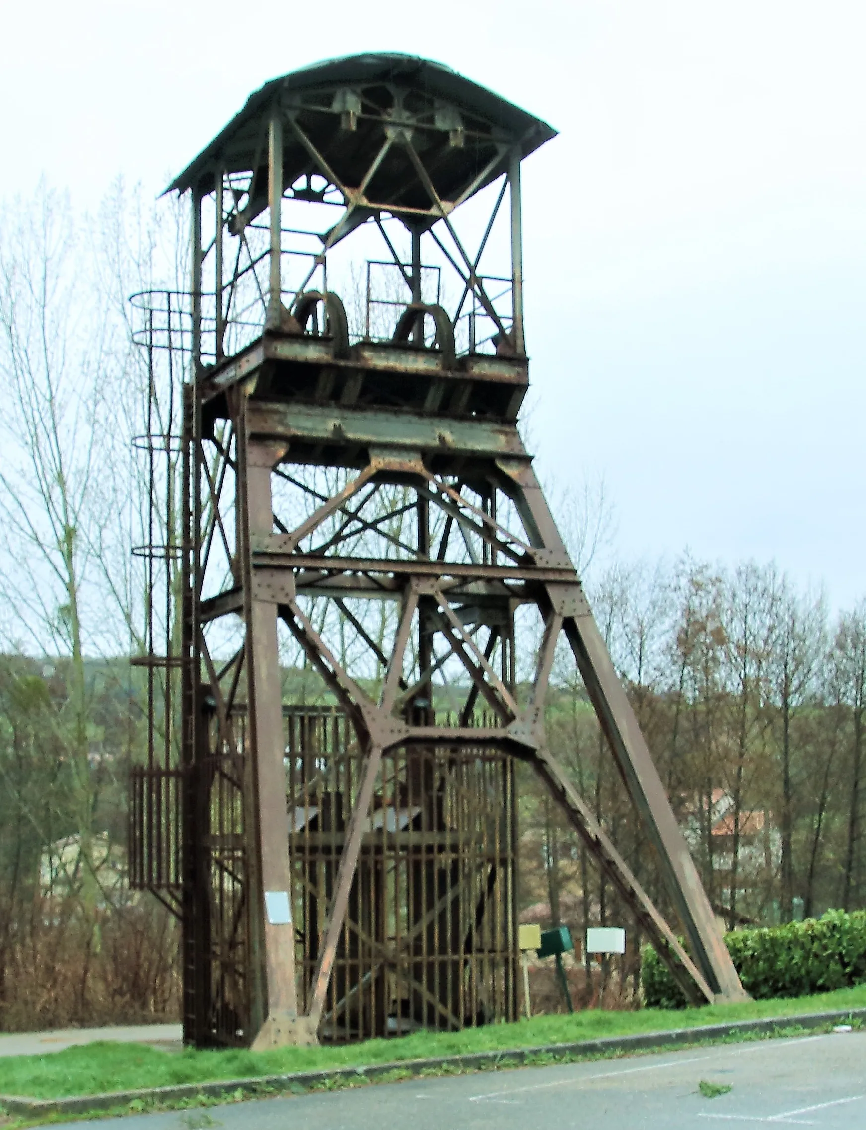 Photo showing: LES MINES DE SAIN BEL (( DANS LE RHÔNE )) mine de pyrite : puits Nord