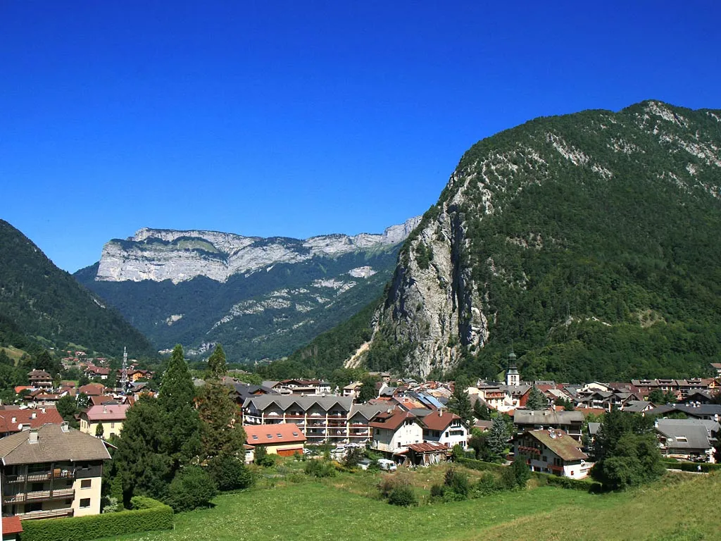Photo showing: Thones Valley - French Alps - Haute-Savoie.