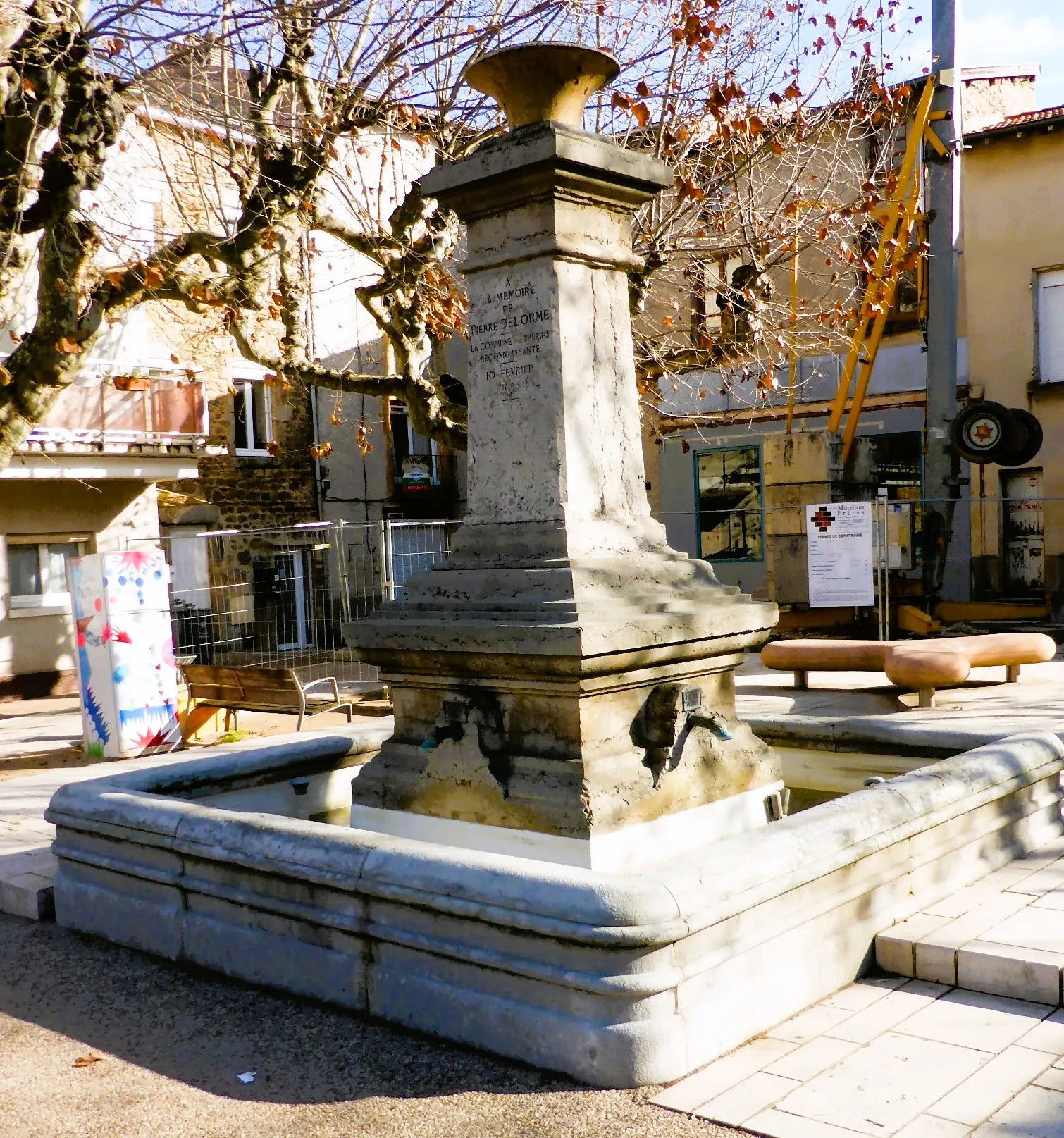 Photo showing: fontaine Delorme