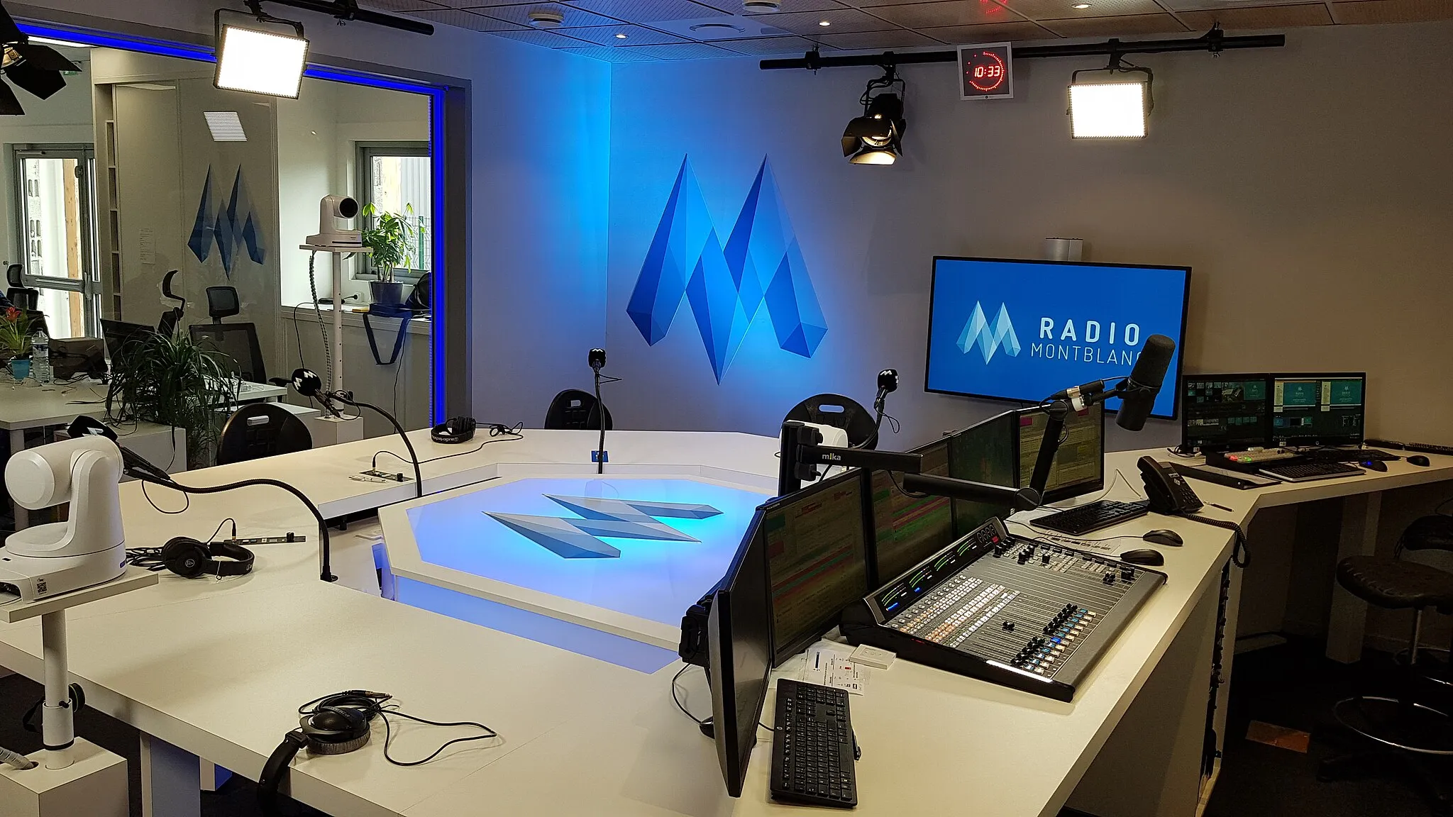 Photo showing: Studio de Radio Mont Blanc