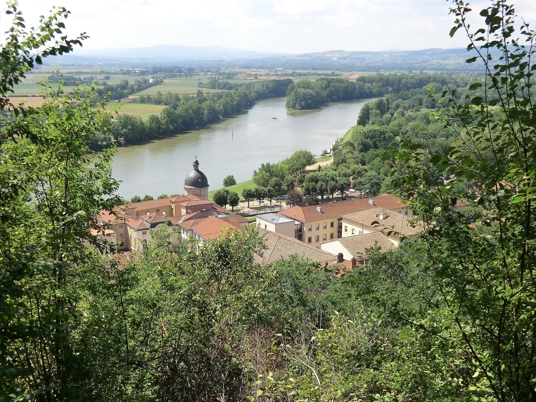 Photo showing: Hôpital Montpensier depuis le château fort.