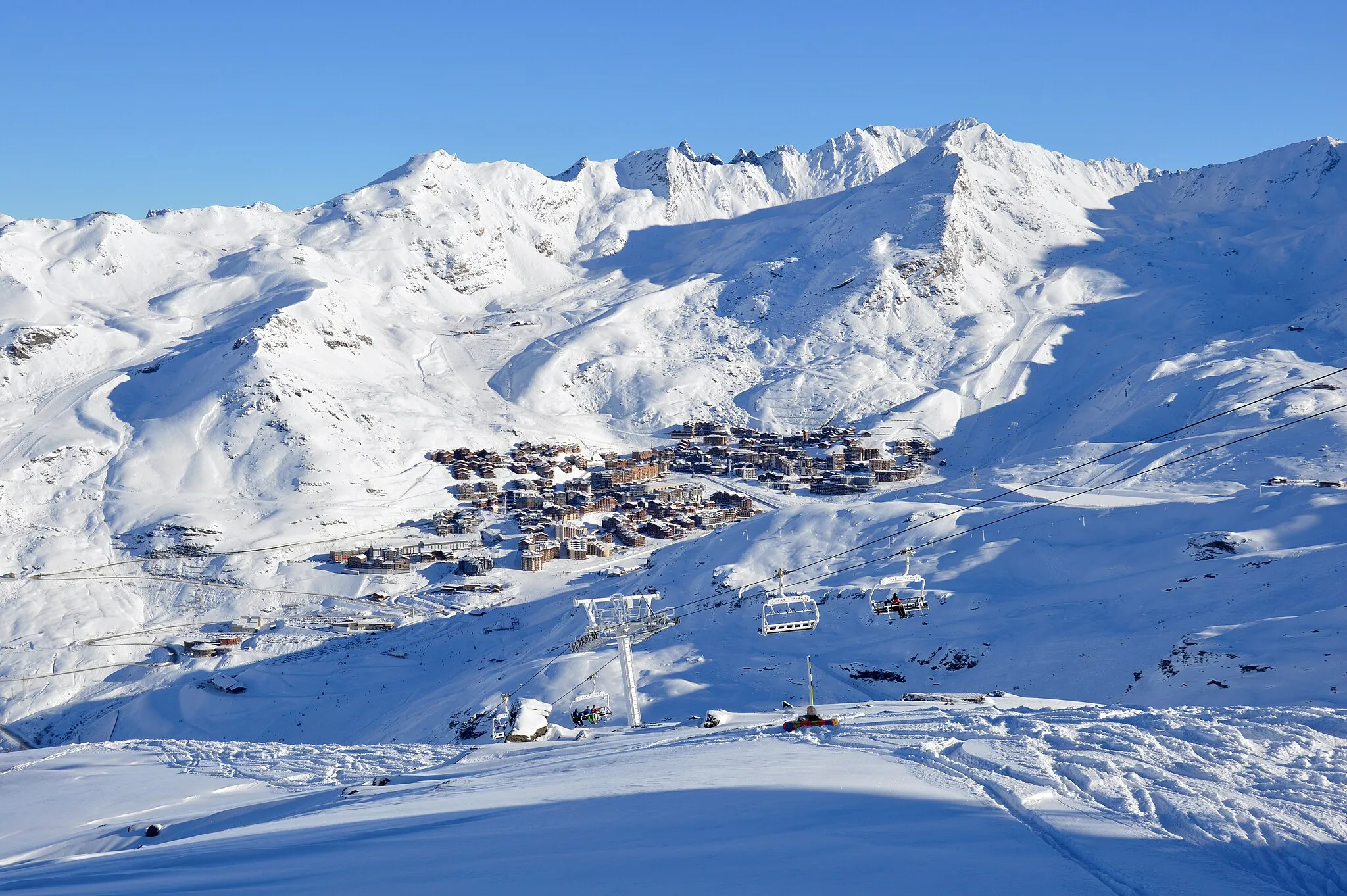 Photo showing: View of Val Thorens in the morning from Boismint