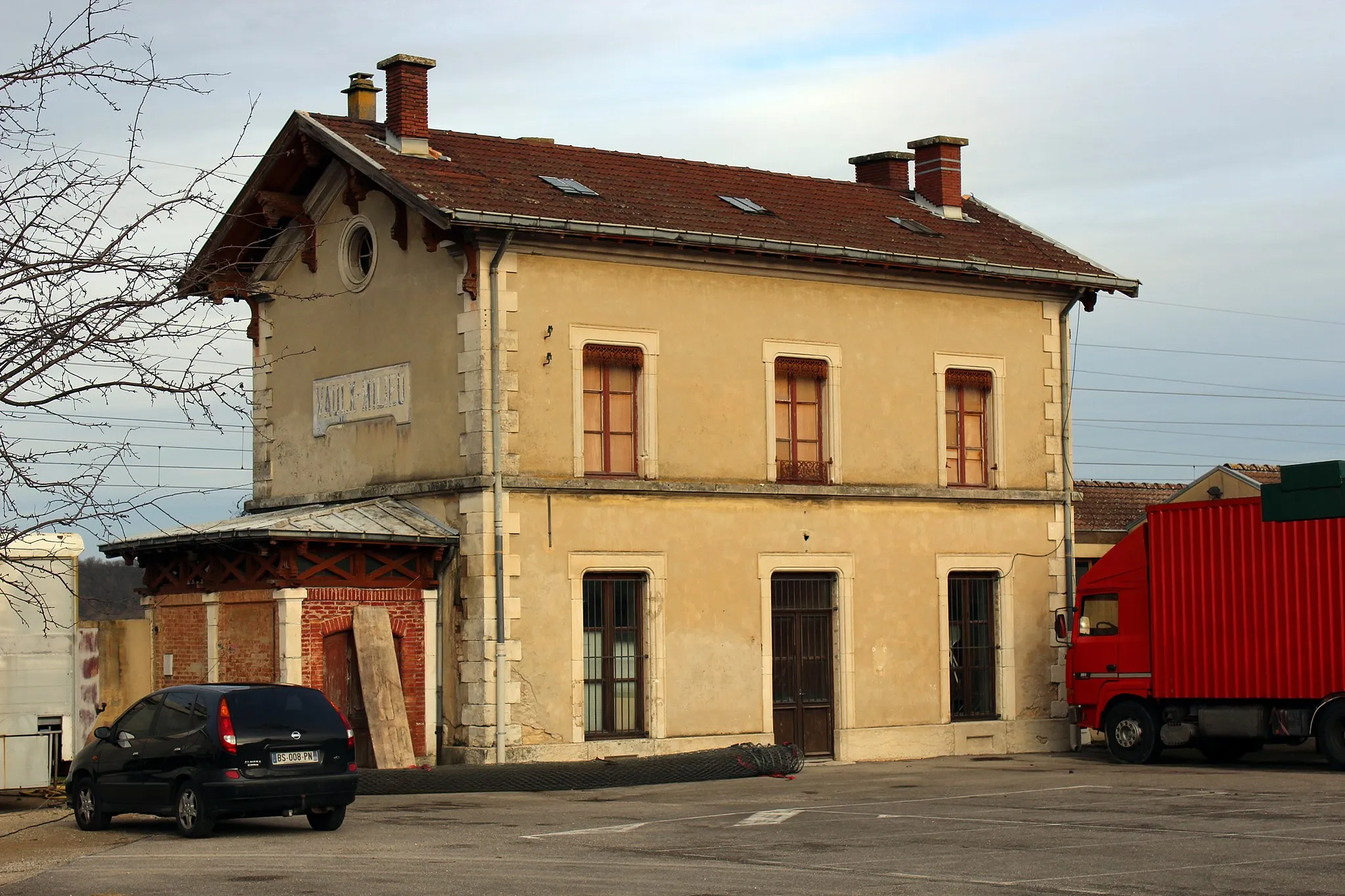 Photo showing: Ancienne gare de Vaulx-Milieu.