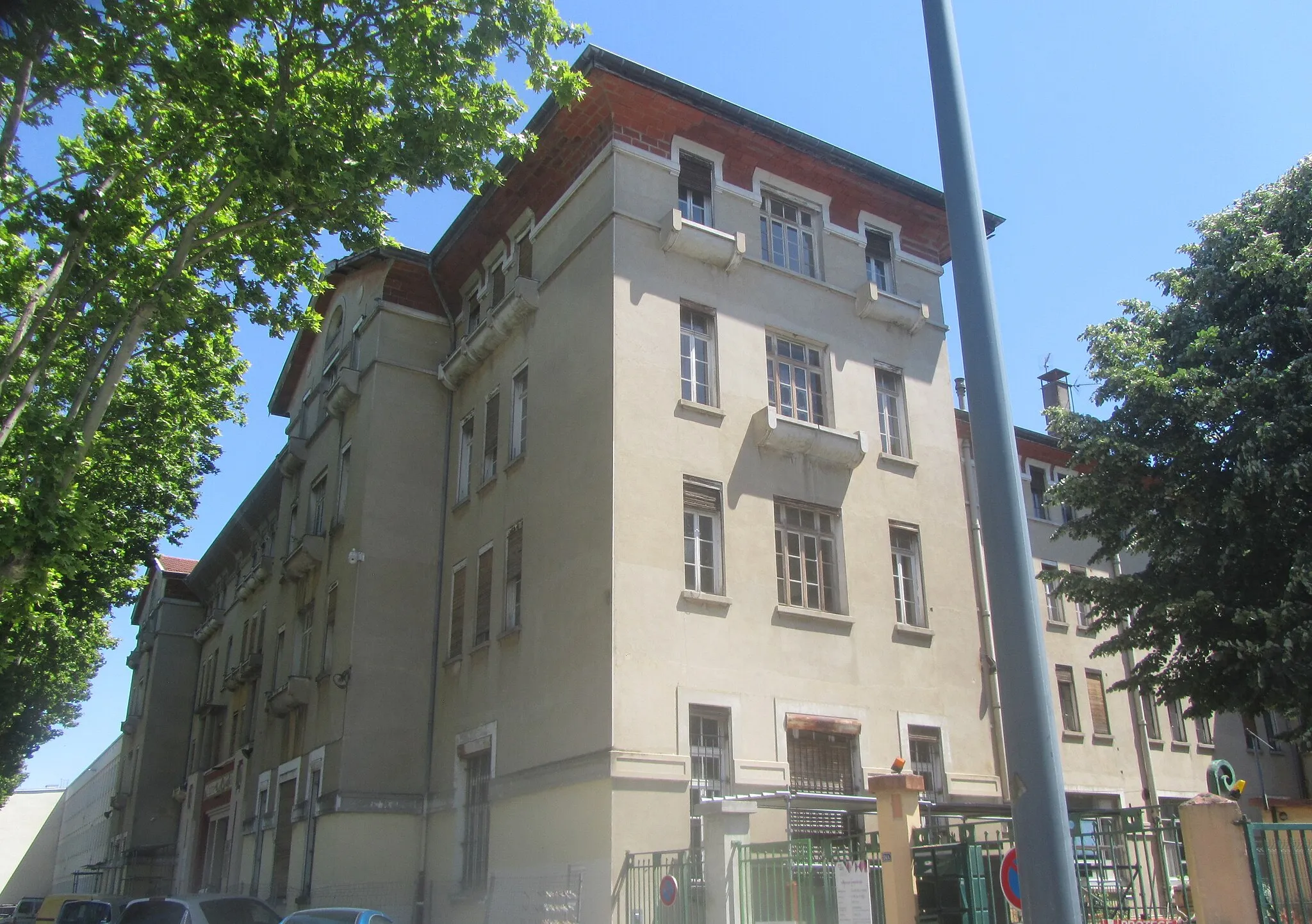 Photo showing: ancien hôtel Jeanne d'Arc de la TASE