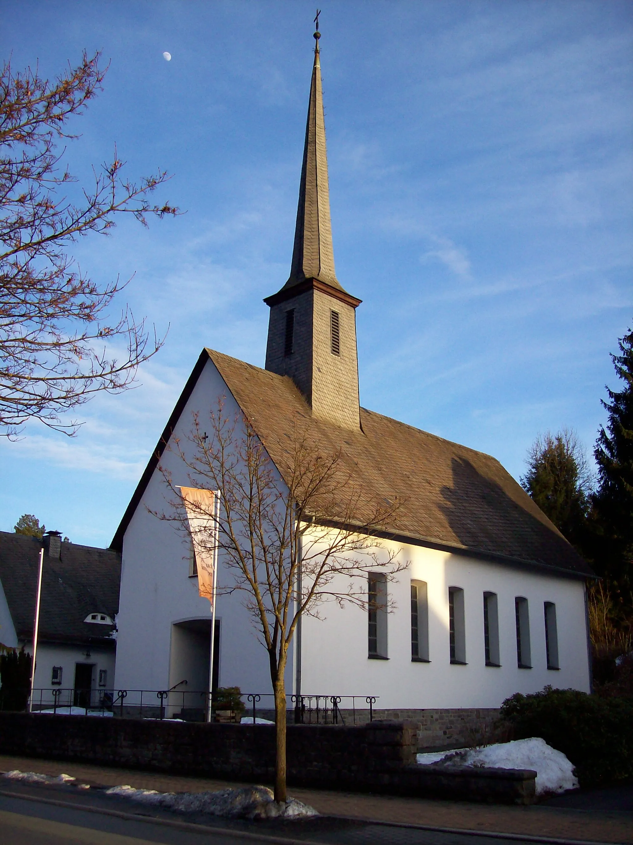 Photo showing: Bestwig, ev. Kirche (Germany)
