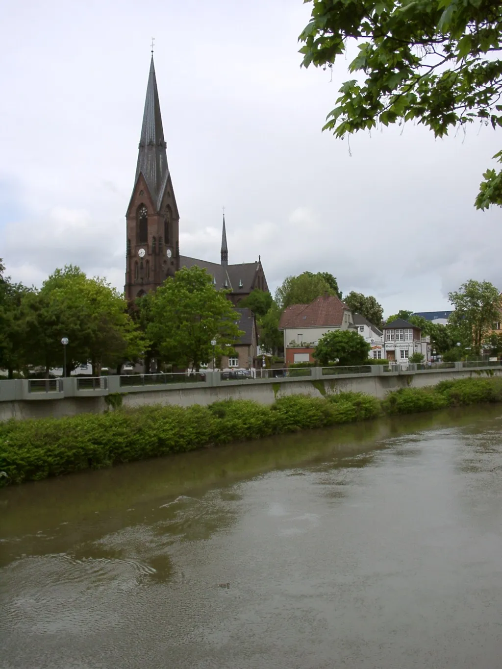 Photo showing: Lünen, Nordrhein-Westfalen, St. Marien-Kirche am Lippe-Ufer