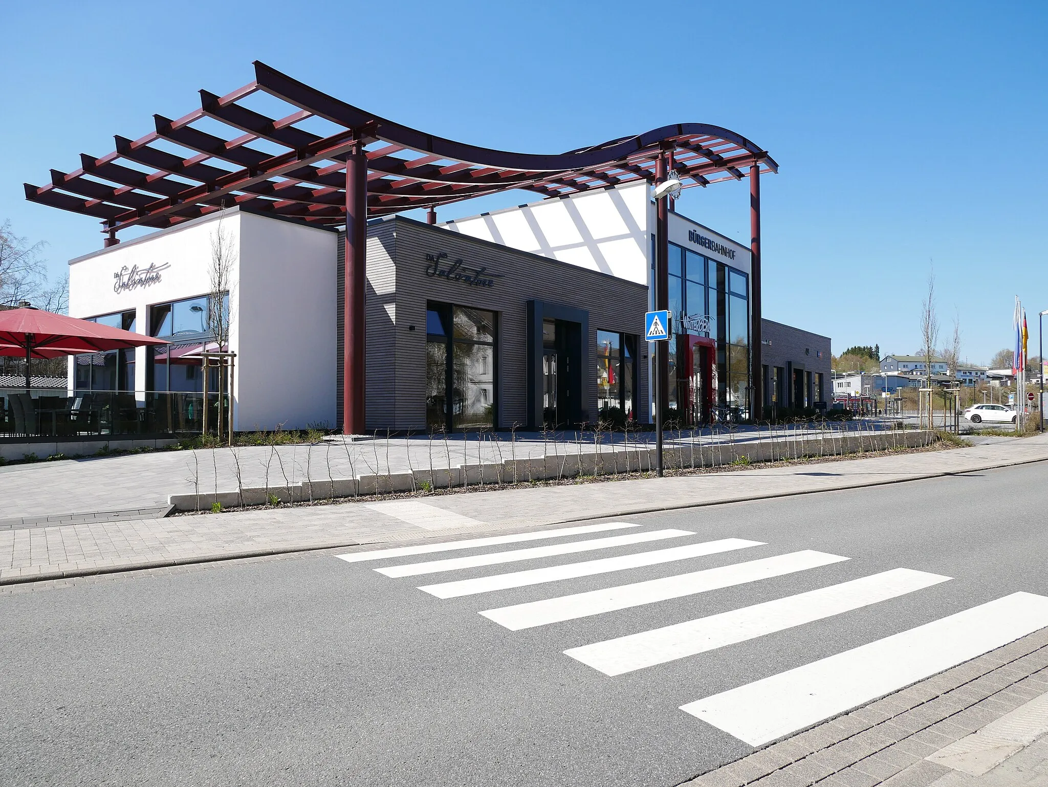 Photo showing: Facade of the station building of Winterberg (Westf) railway station