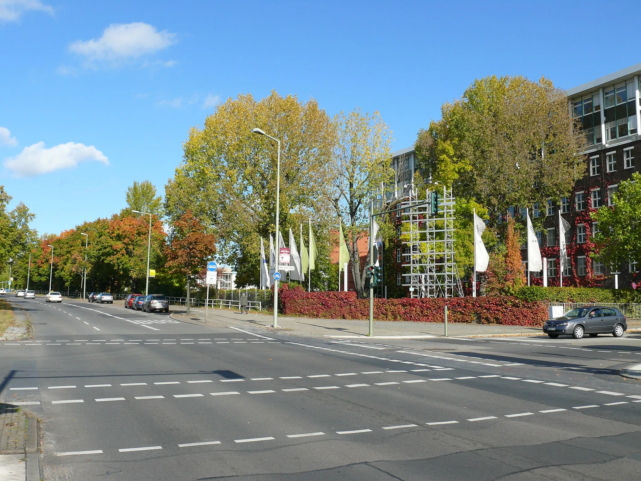 Photo showing: Berlin-Charlottenburg-Nord Tegeler Weg