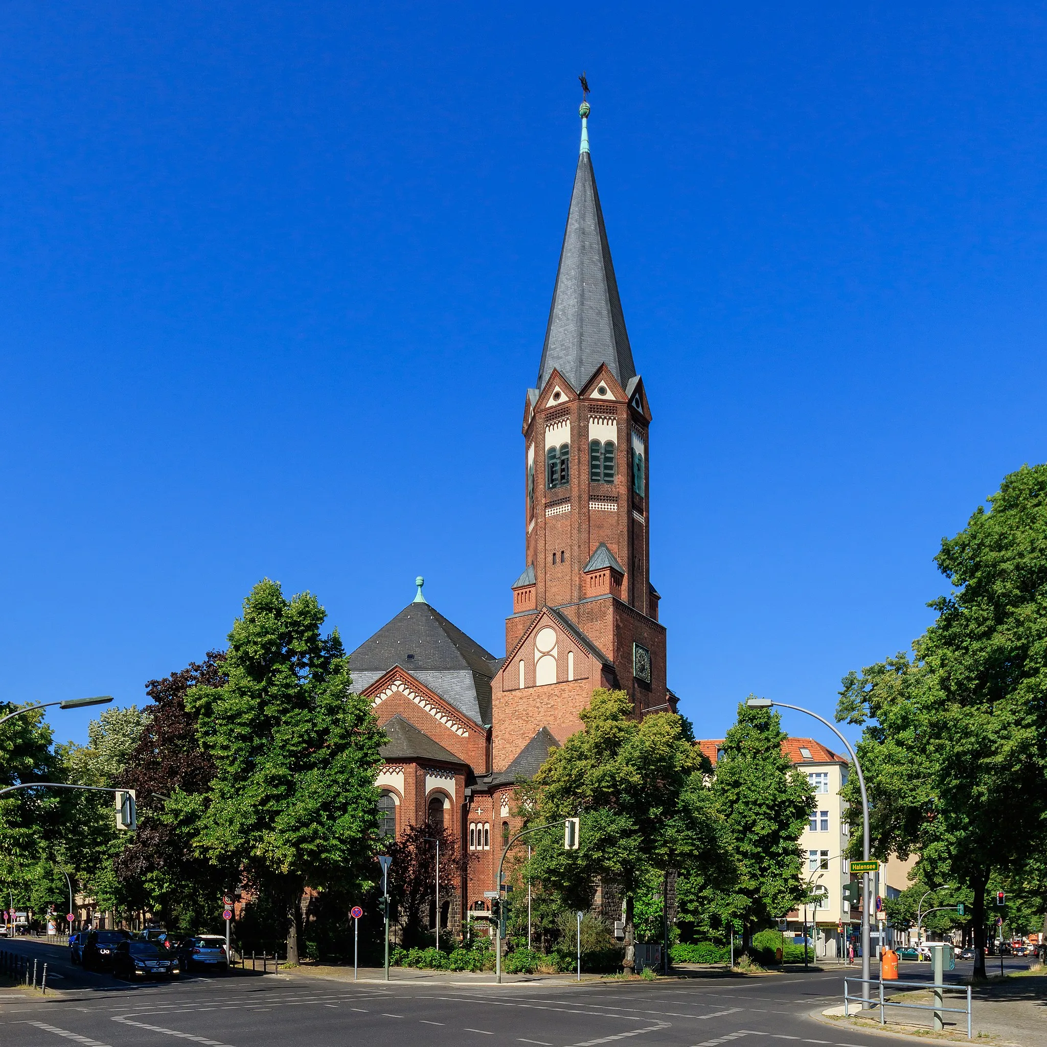 Photo showing: Hochmeister-Kirche in Berlin-Halensee (Westfälische/Paulsborner Str.)