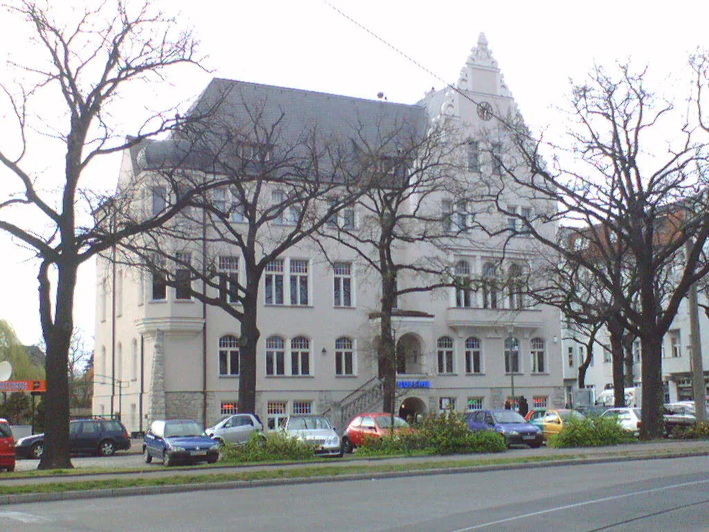 Photo showing: Rathaus Johannisthal