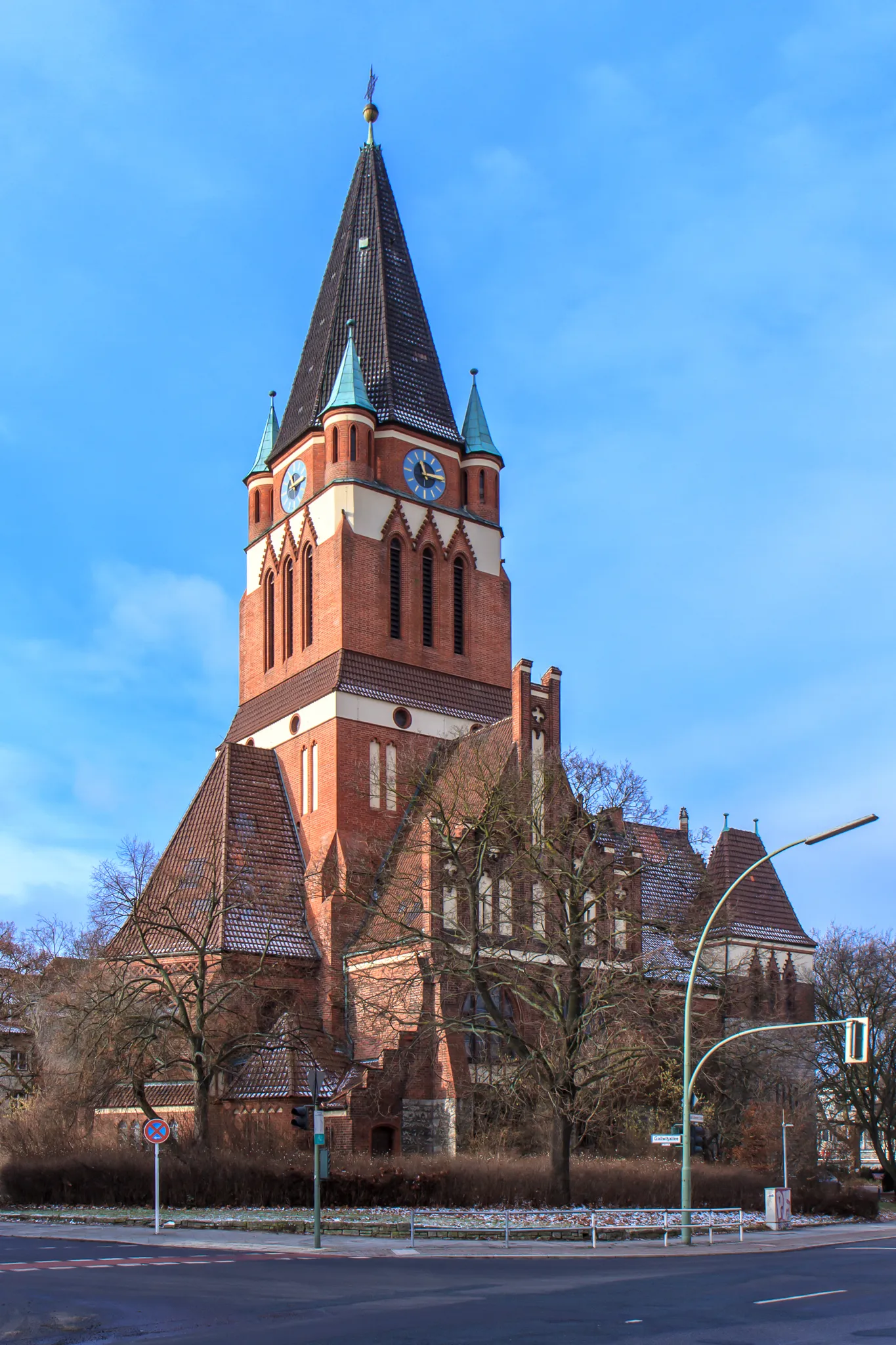 Photo showing: Trinity Church - Berlin-Lankwitz - January 2013