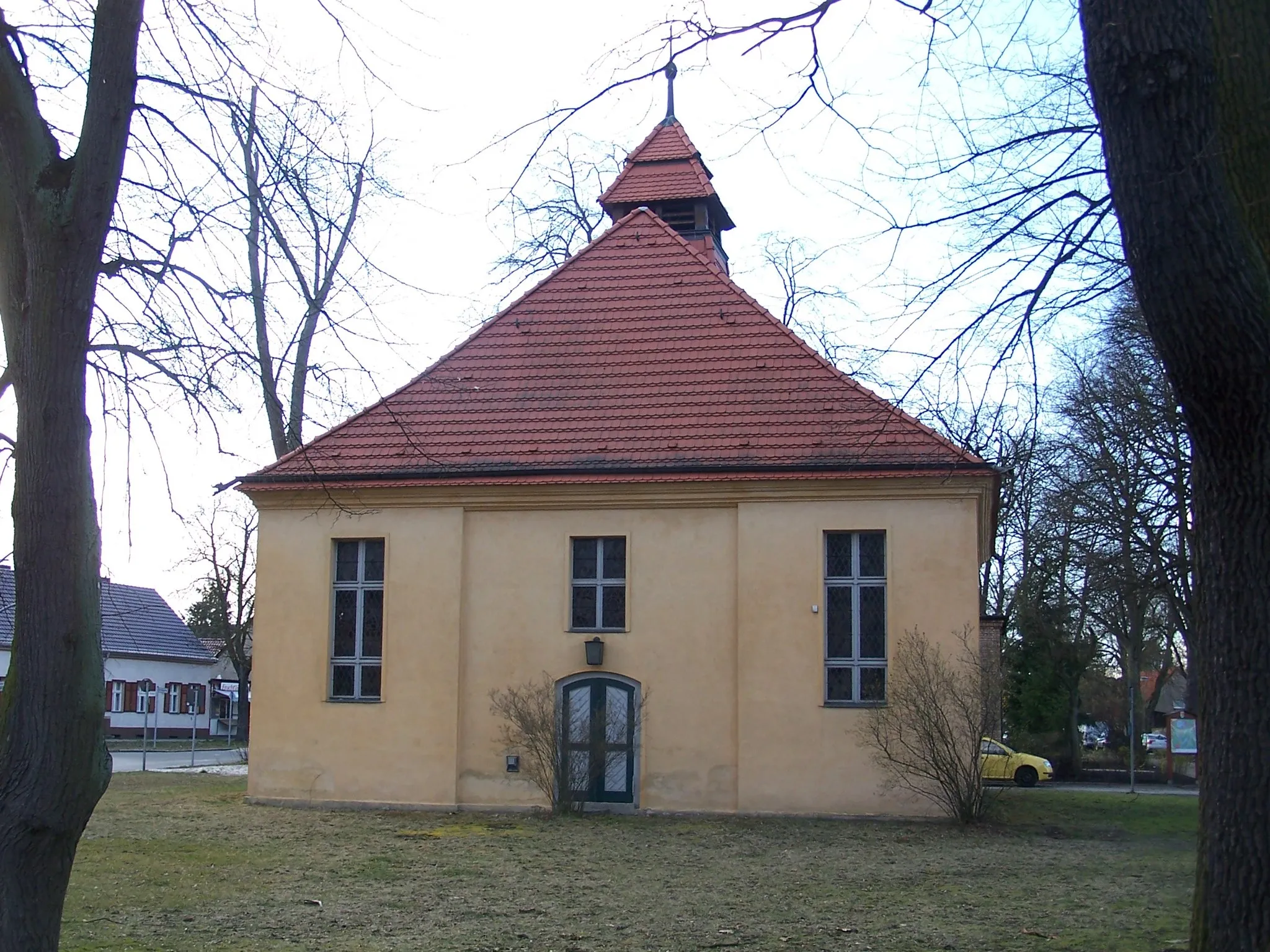 Photo showing: Church of Berlin-Müggelheim – back (east)