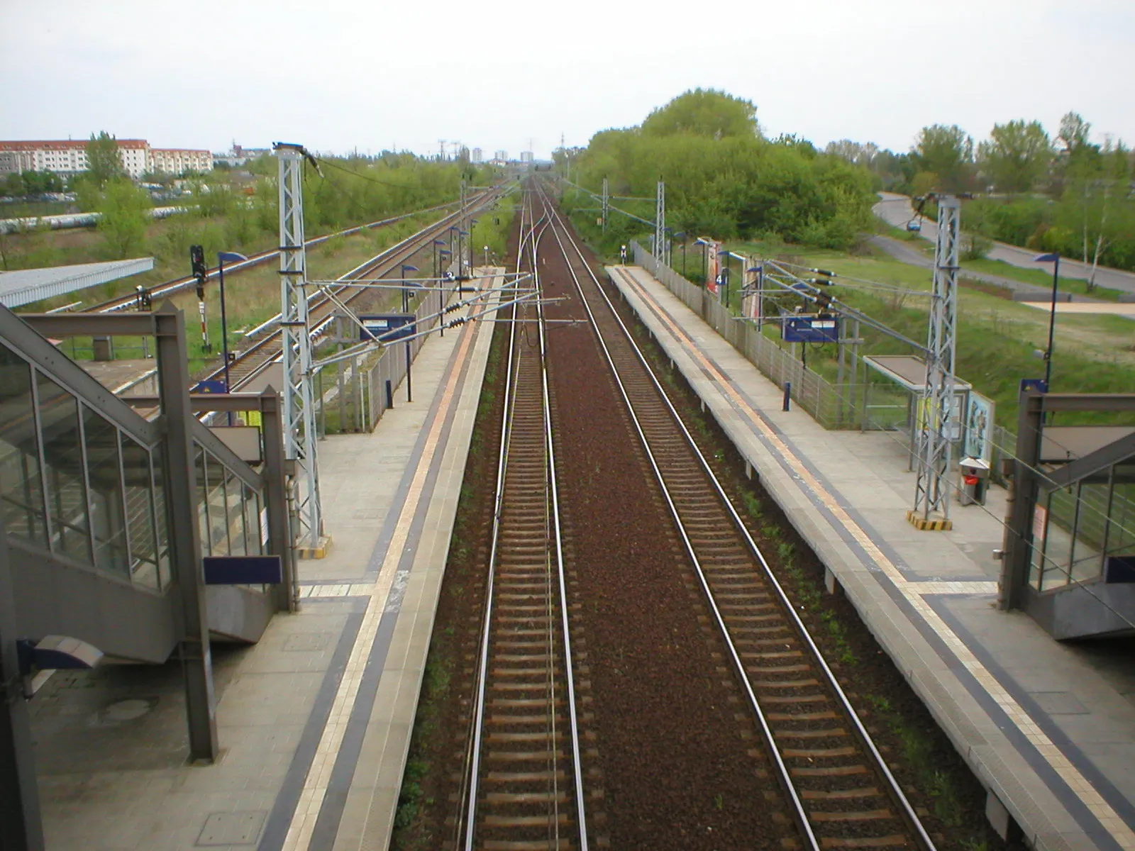 Photo showing: The Berlin regional train station "Hohenschönhausen"