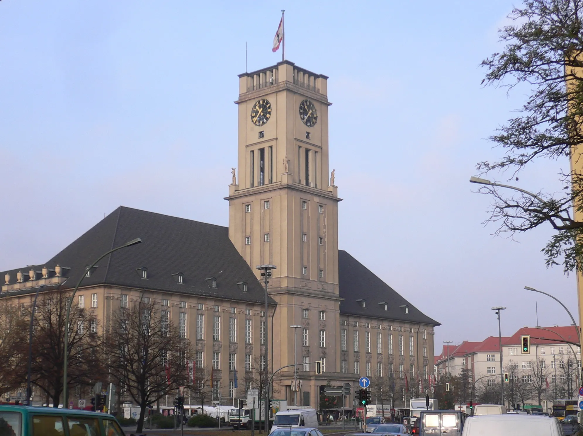 Photo showing: Dominicusstraße, Berlin-Schöneberg, Germany – Town Hall Schöneberg (image edited: cropped)
