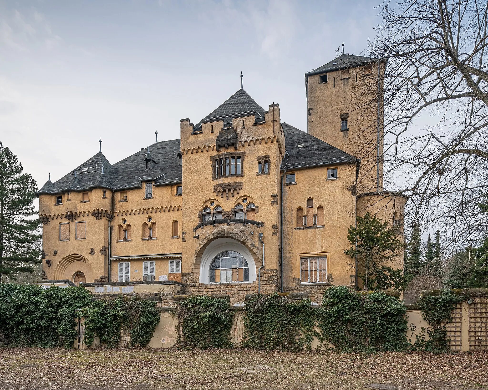 Photo showing: Abandoned Hakeburg manor in Kleinmachnow, Brandenburg, Germany