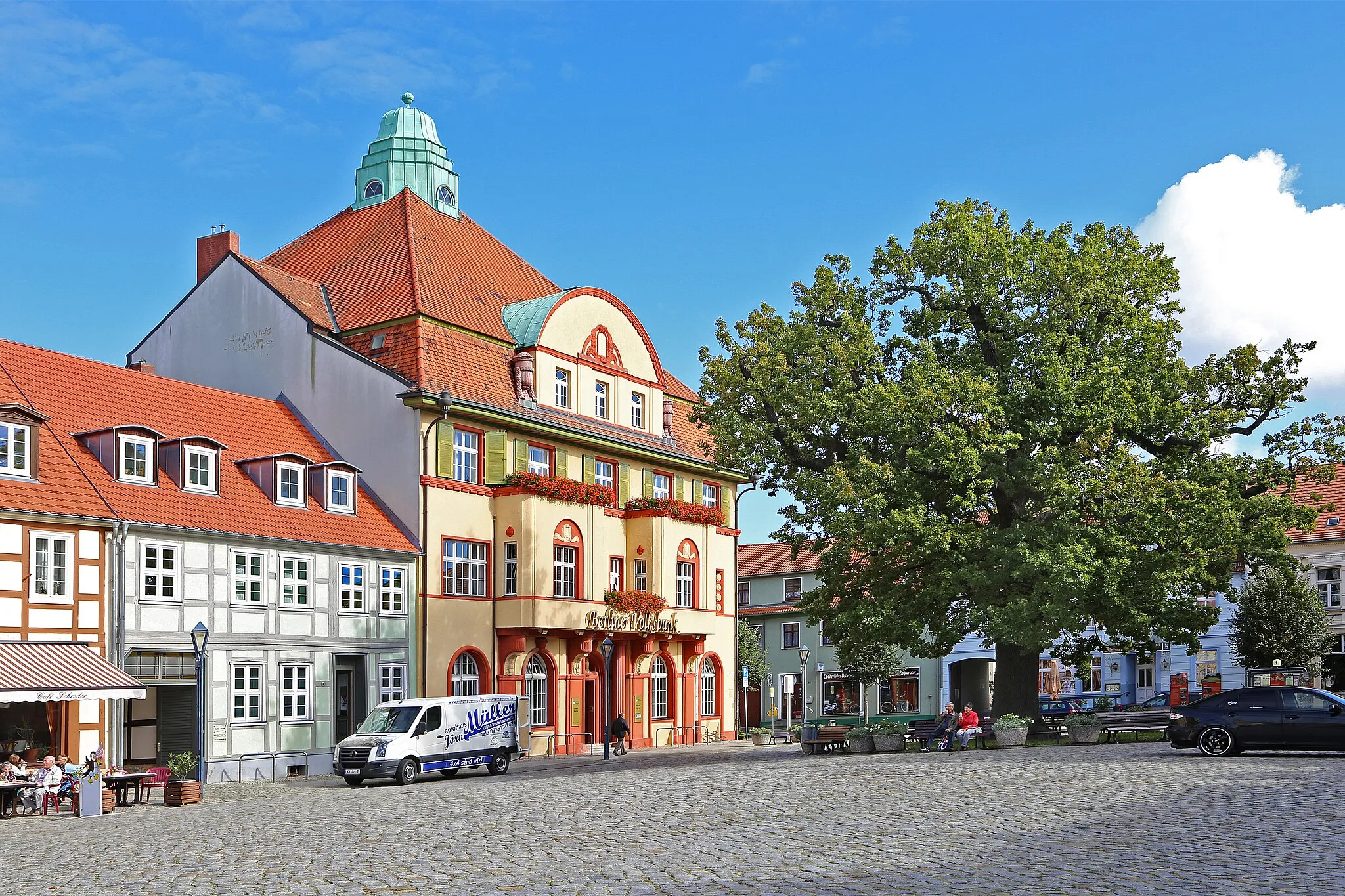 Photo showing: Marketplace in Kyritz: The city Kyritz with a population of about 9500 is located in the 
state Brandenburg, Germany.