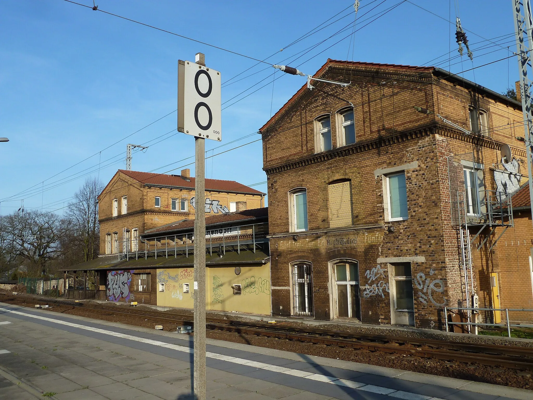 Photo showing: Bahnhof Michendorf, Bahnsteigseite