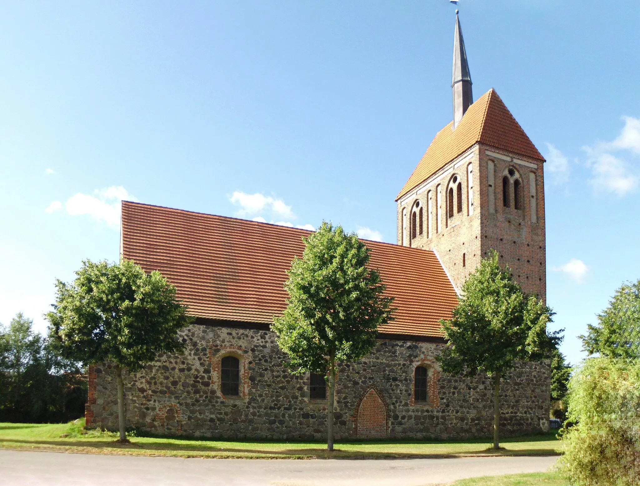 Photo showing: Dorfkirche in Uenze, Plattenburg, Prignitz, Brandenburg