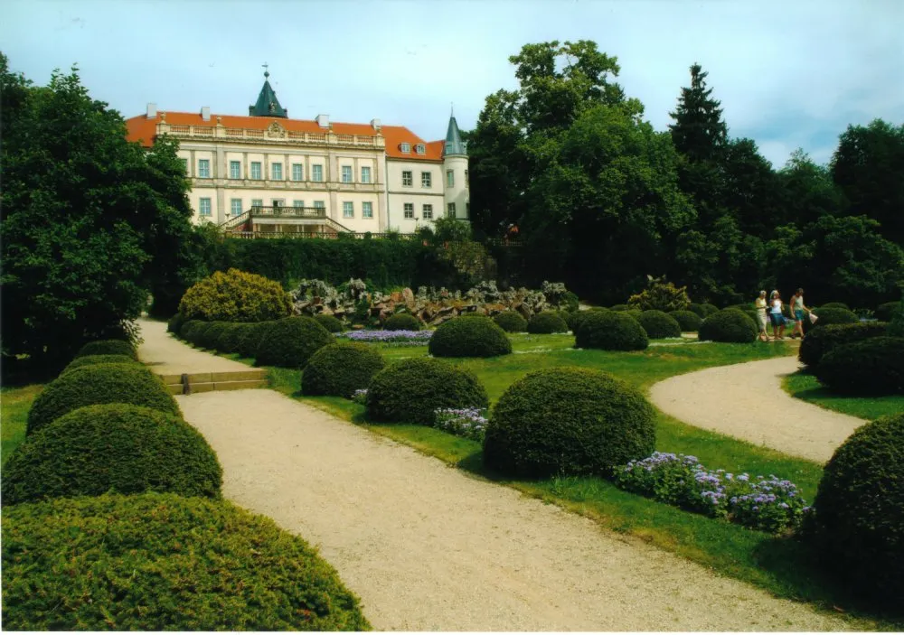 Photo showing: Wiesenburg Castle. Wiesenburg Castle is the main attraction in Wiesenburg/Mark