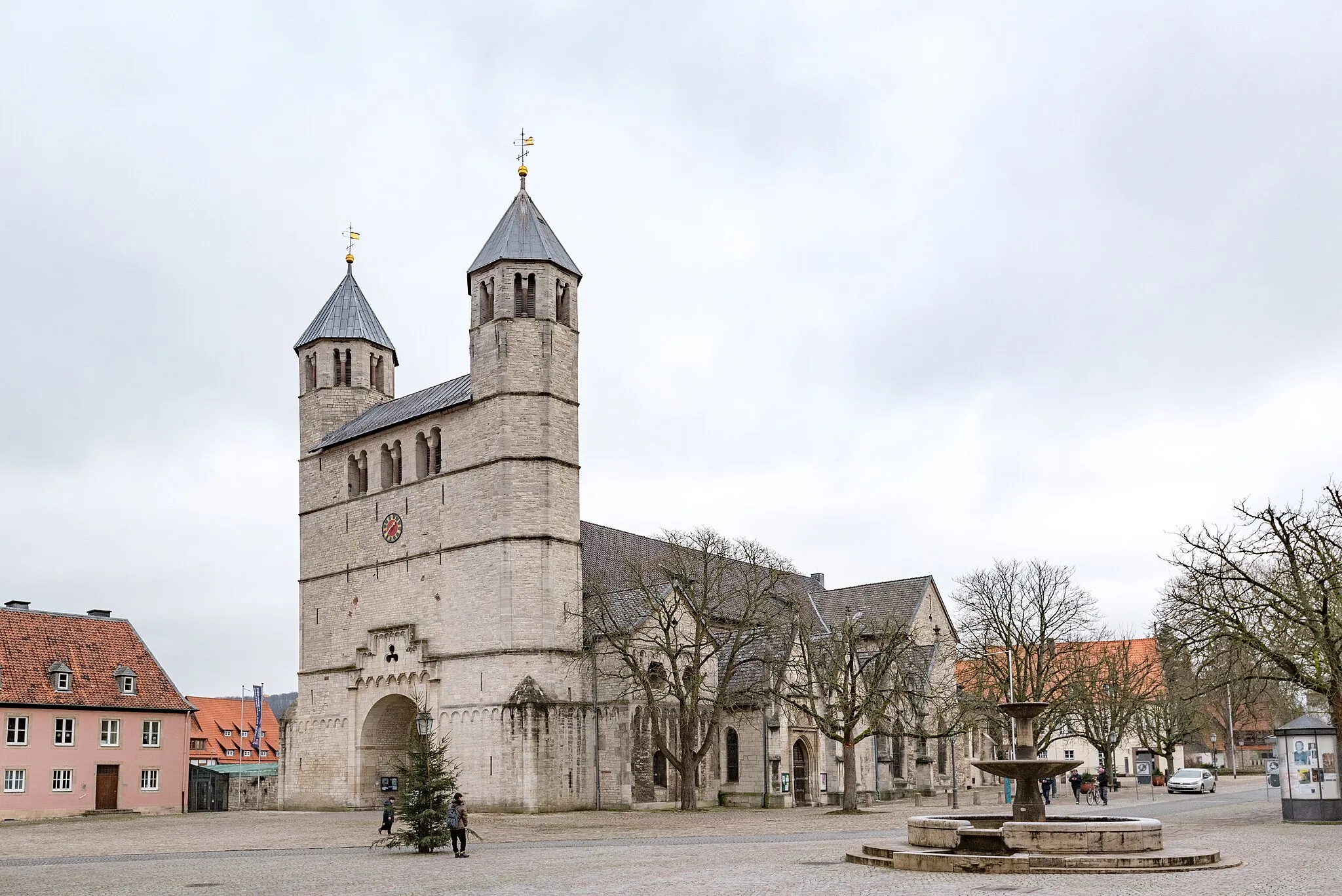 Photo showing: Bad Gandersheim, Stiftsfreiheit 1, Stiftskirche