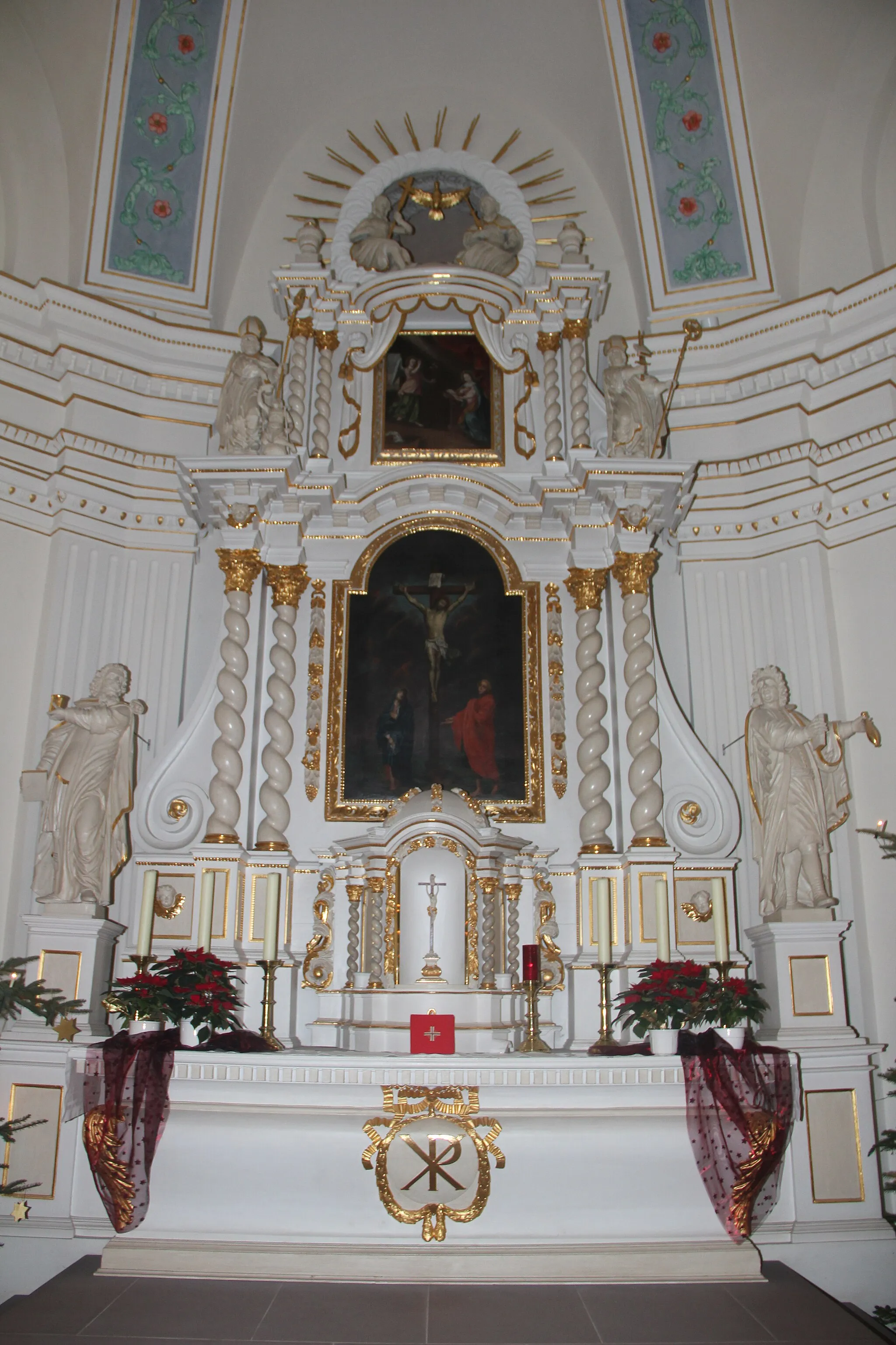 Photo showing: Hochaltar der Sankt-Kosmas-und-Damian-Kirche in Bilshausen