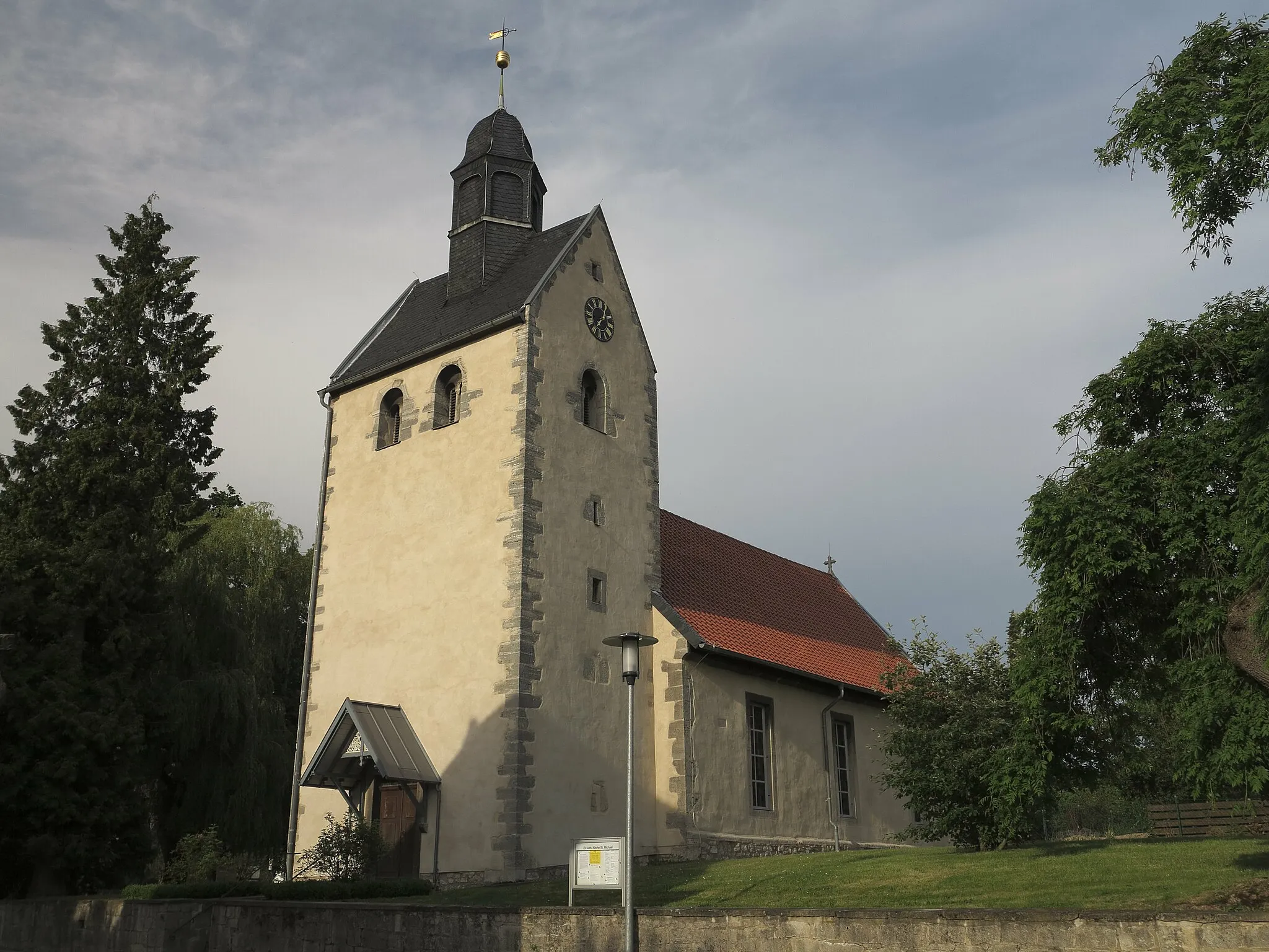 Photo showing: Cremlingen: Die evangelisch-lutherische St.-Michael-Kirche