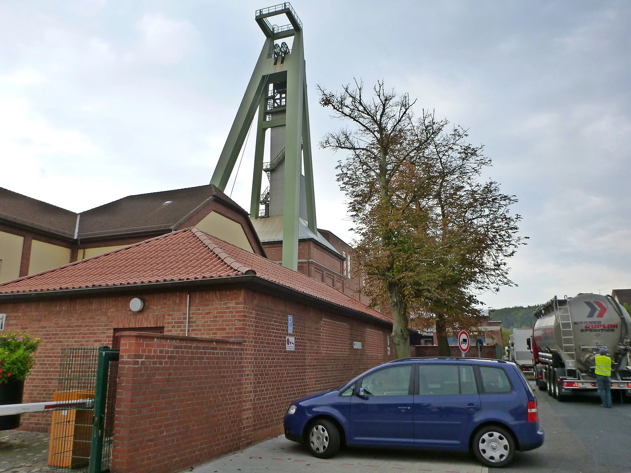 Photo showing: Mine head tower of the salt mine in Grasleben