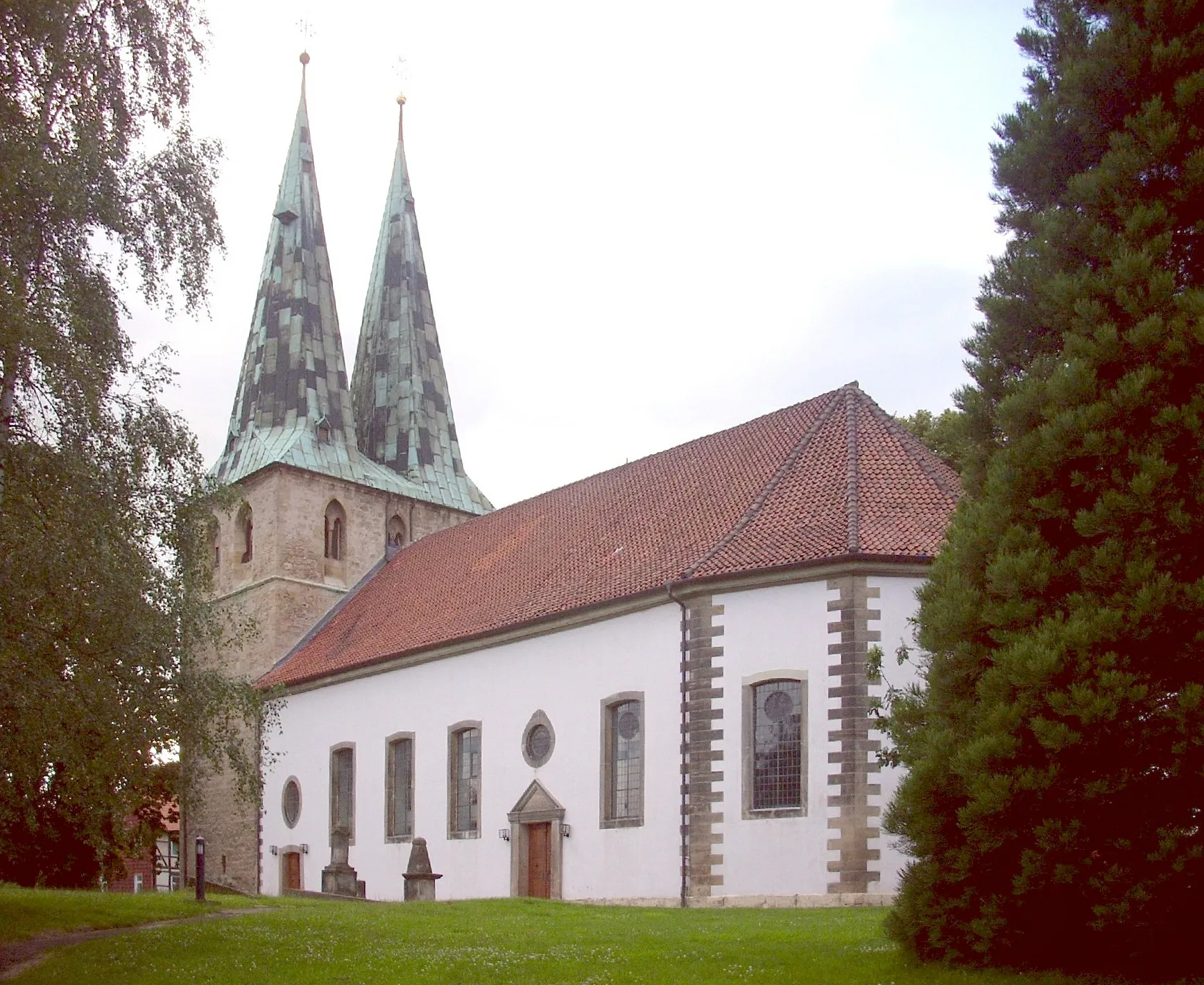 Photo showing: Ev. Kirche St. Laurentius, Hohenhameln, Germany