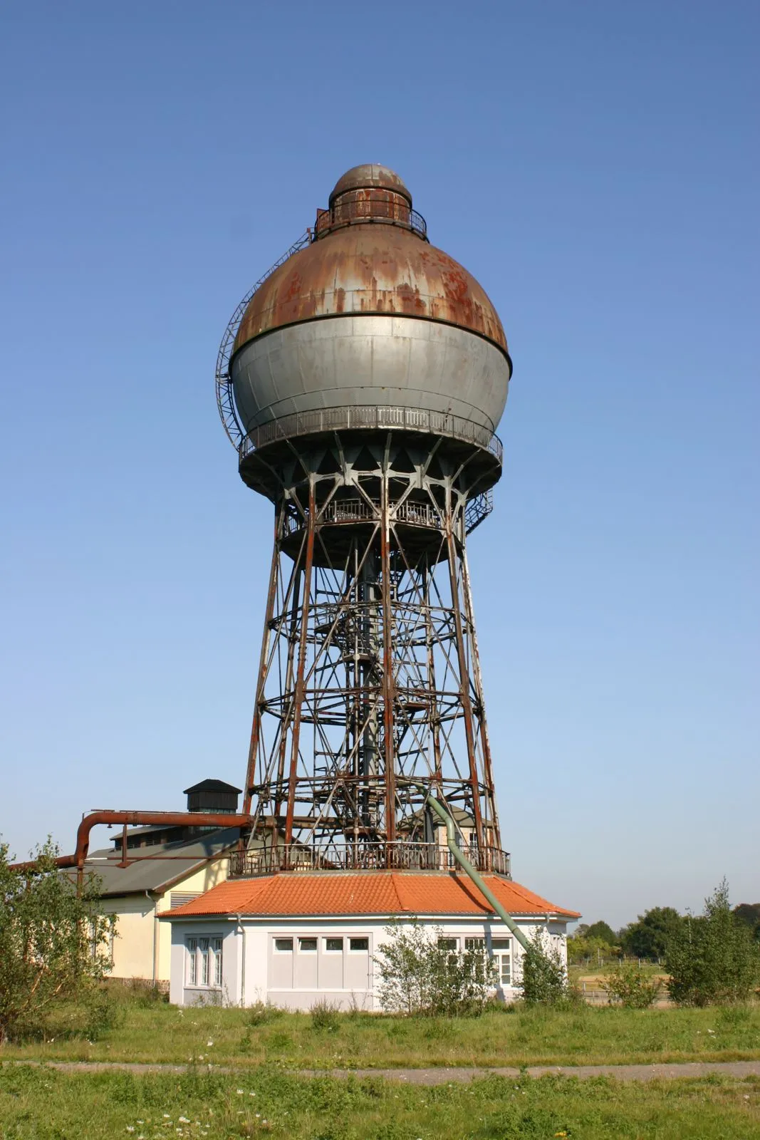 Photo showing: Ilsede Kugelwasserturm