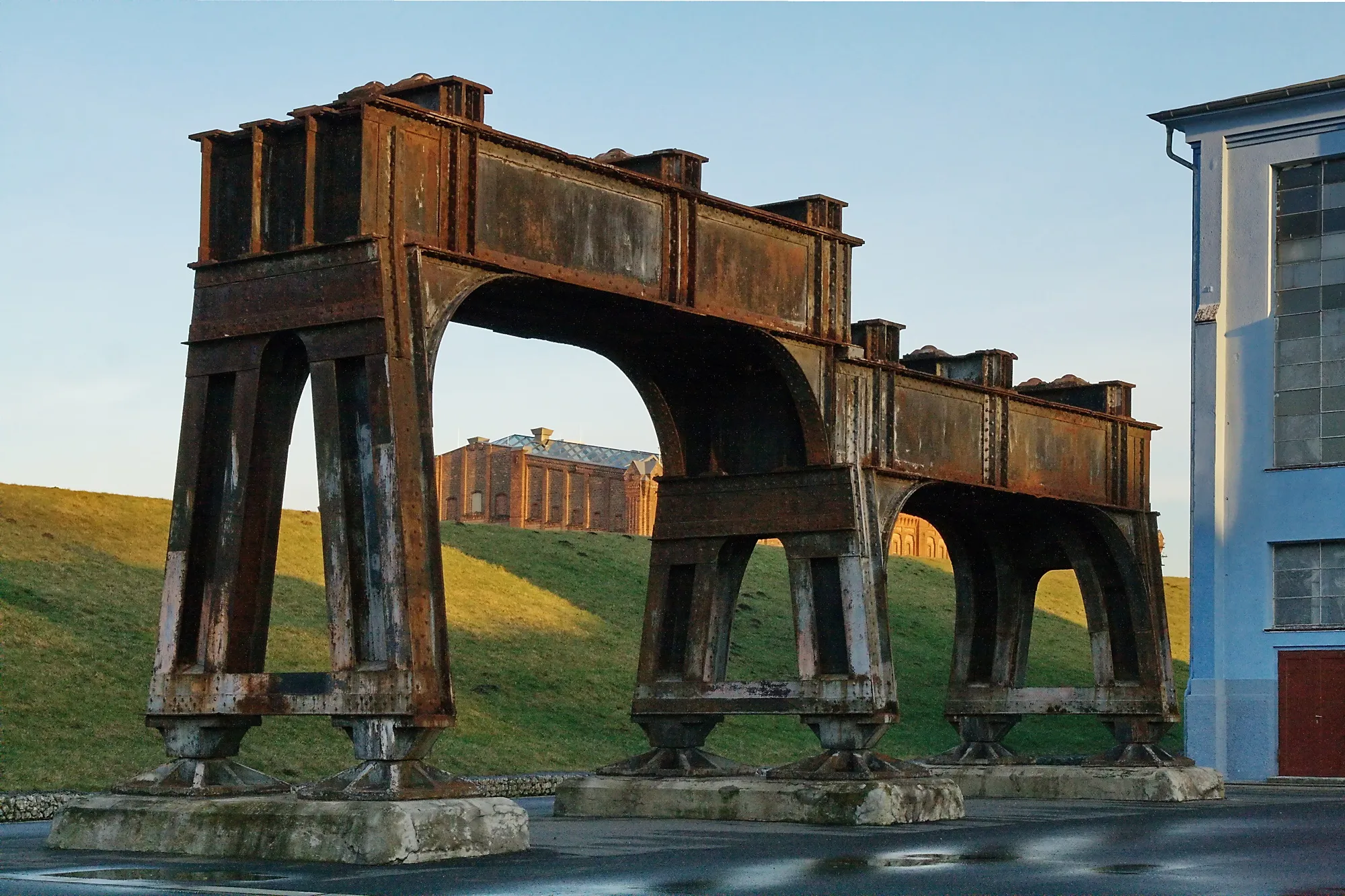 Photo showing: Industriepark Ilsede in Ölsburg (Ilsede), an der ehemaligen Dampfzentrale