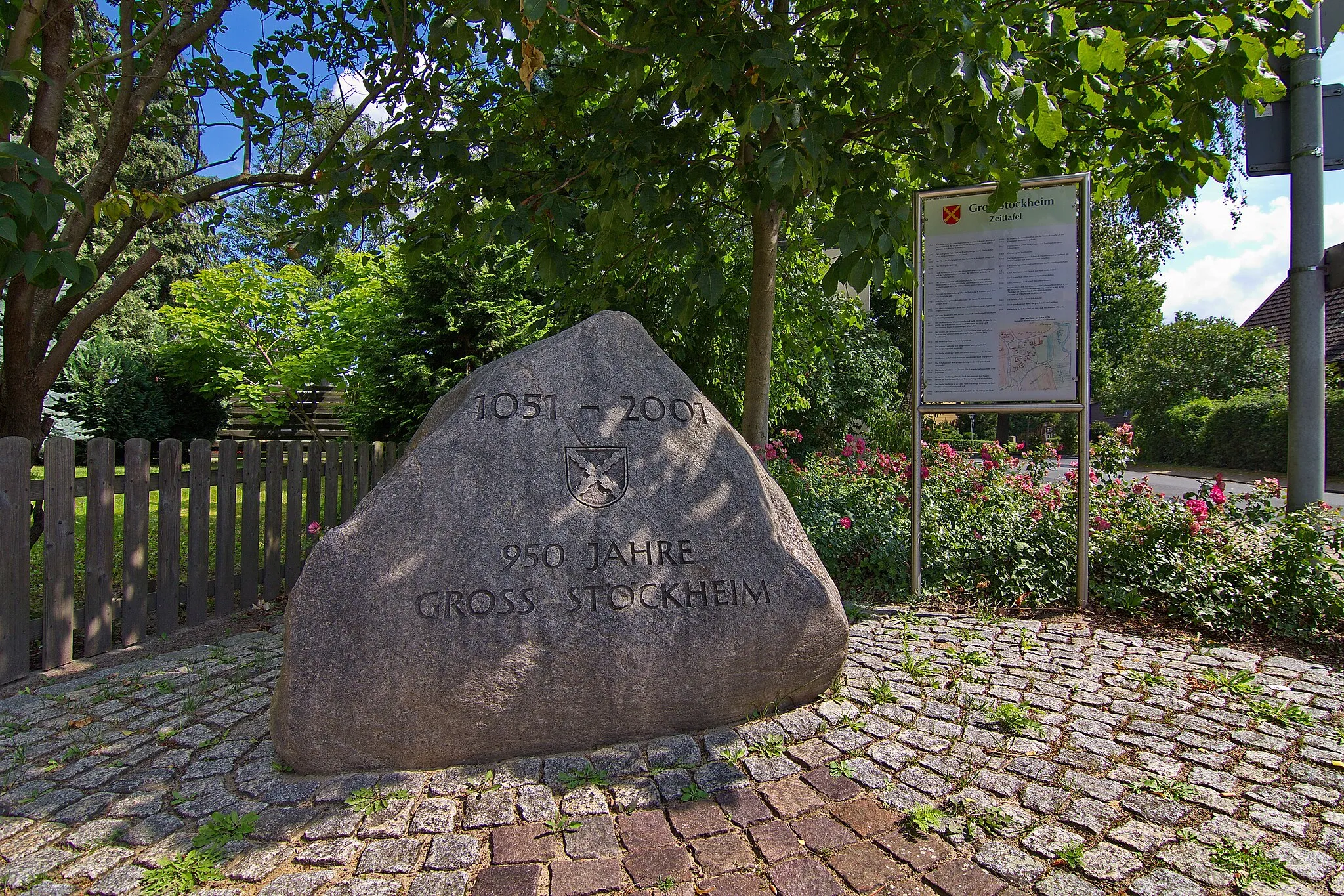 Photo showing: Gedenkstein in Groß Stöckheim (Wolfenbüttel), Niedersachsen, Deutschland