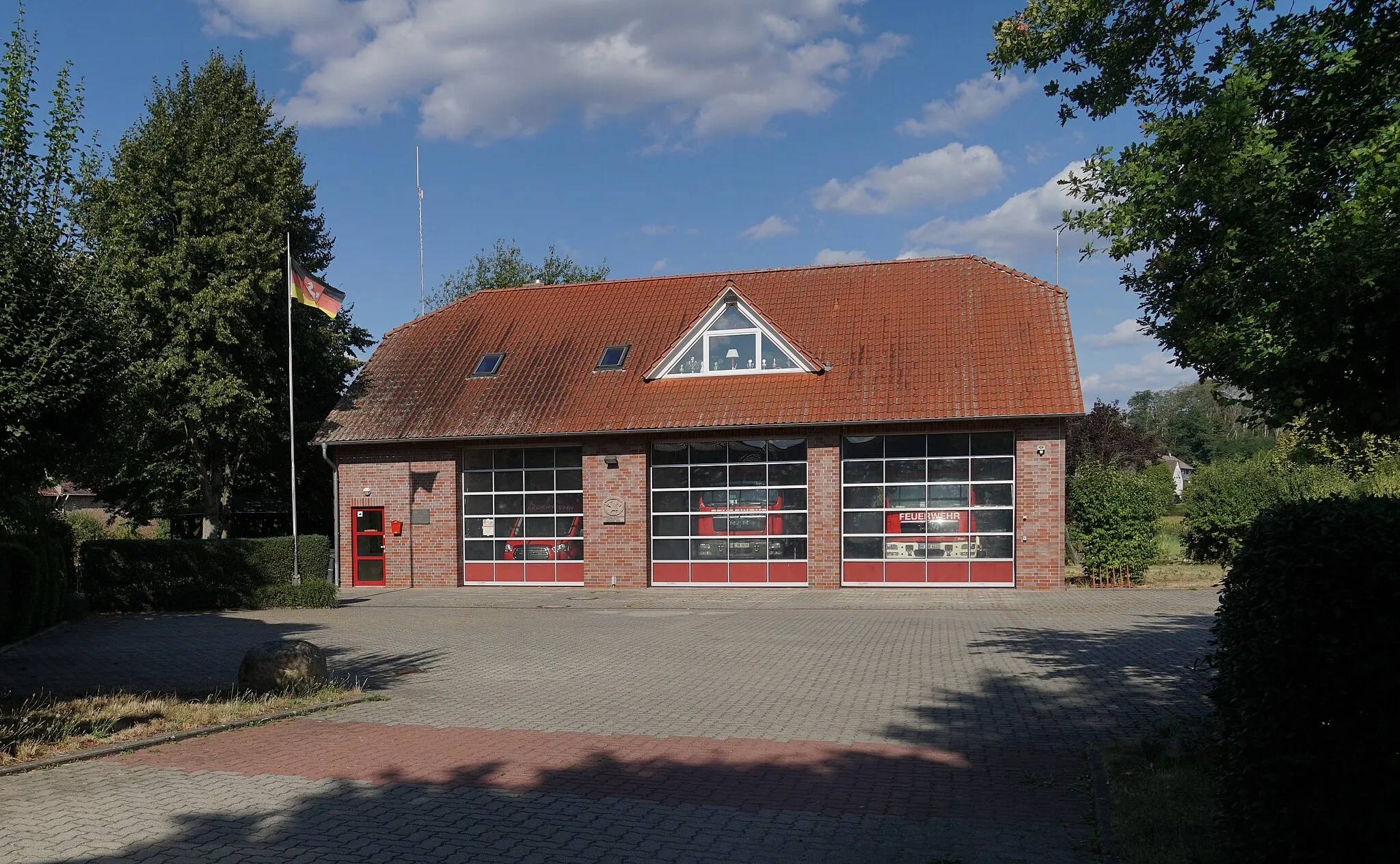 Photo showing: Gerätehaus der Freiwilligen Feuerwehr Süpplingen im Landkreis Helmstedt