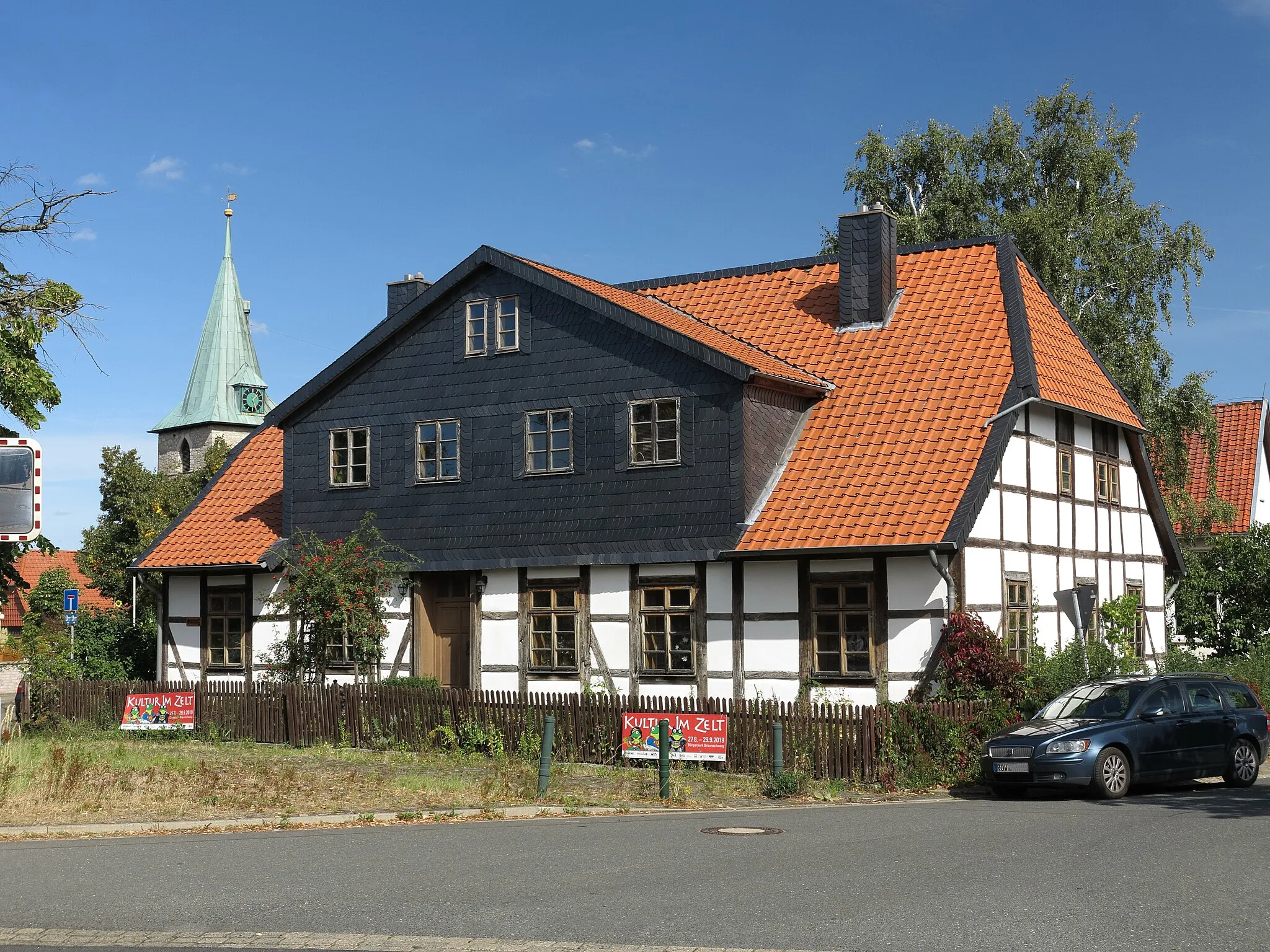 Photo showing: Braunschweig Volkmarode: Das um 1800 erbaute Pfarrwitwenhaus]]