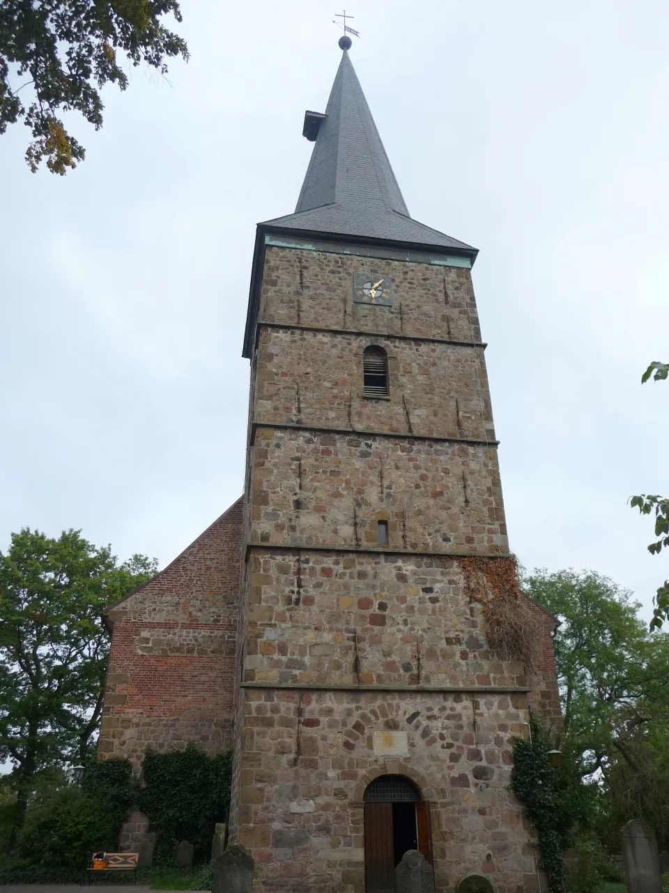 Photo showing: church St. Martini in Bremen-Lesum