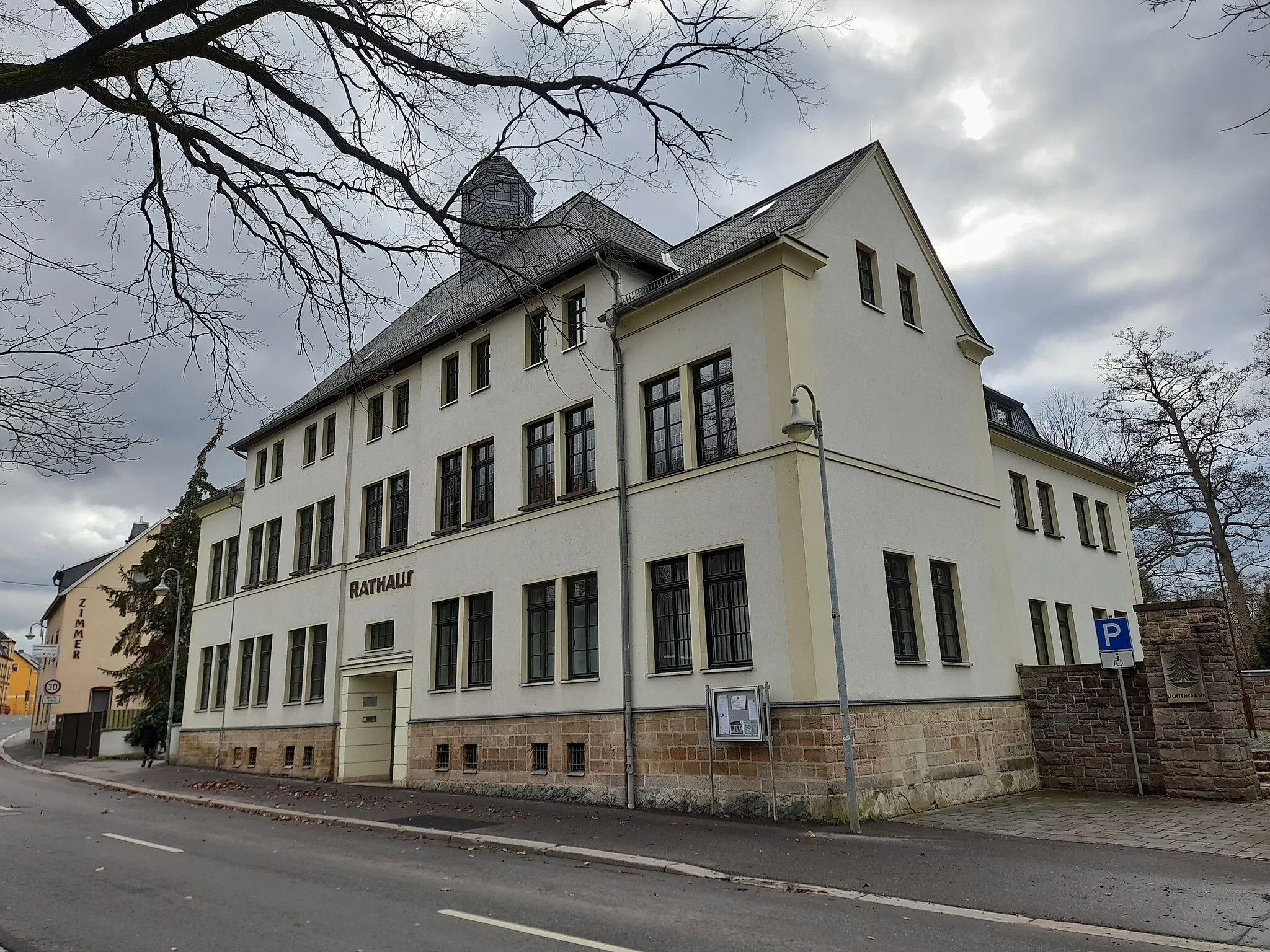 Photo showing: Rathaus Lichtentanne