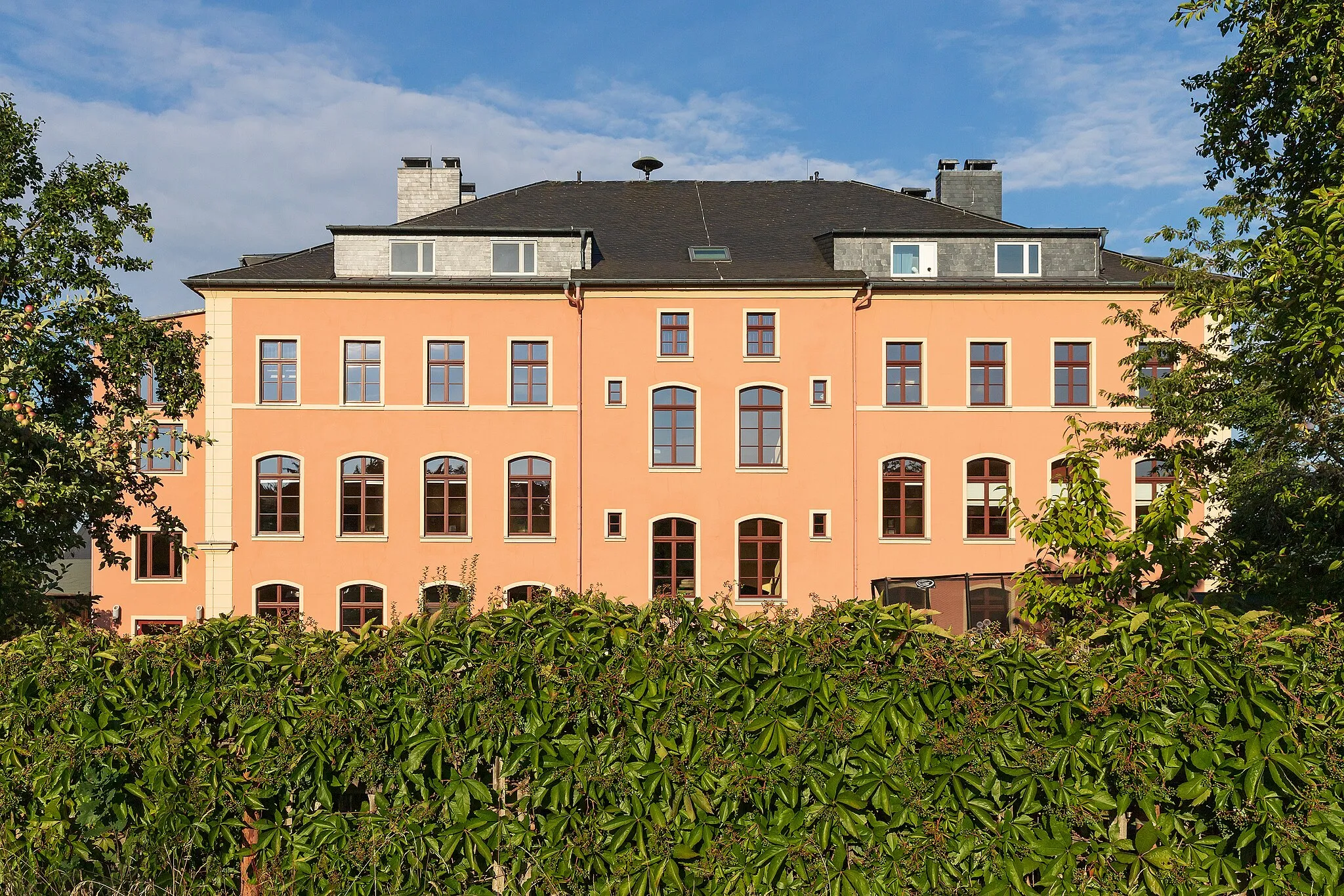 Photo showing: Wolkenstein (Ore Mountains), elementary school, cultural heritage monument