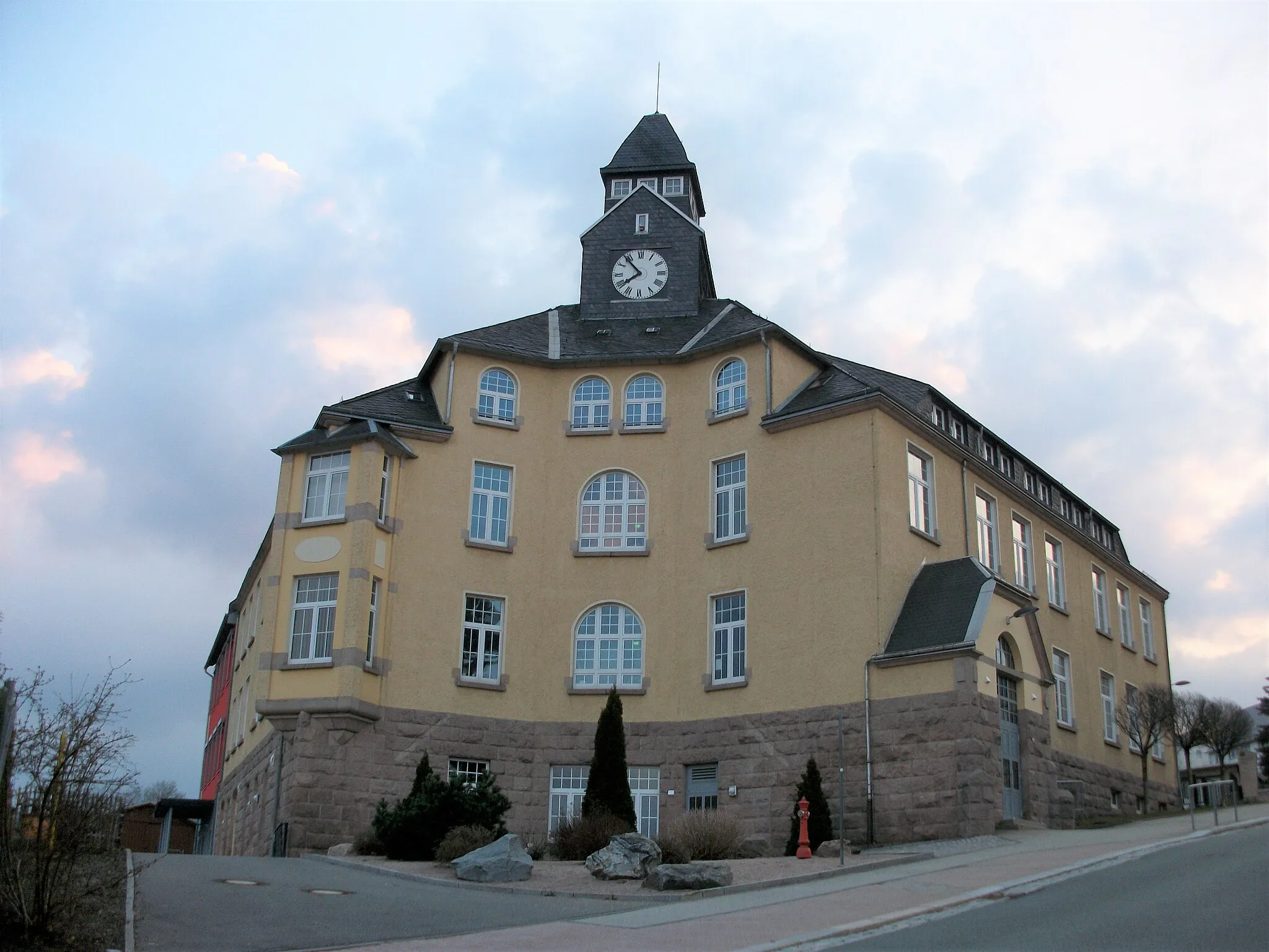 Photo showing: Oberschule Zschorlau