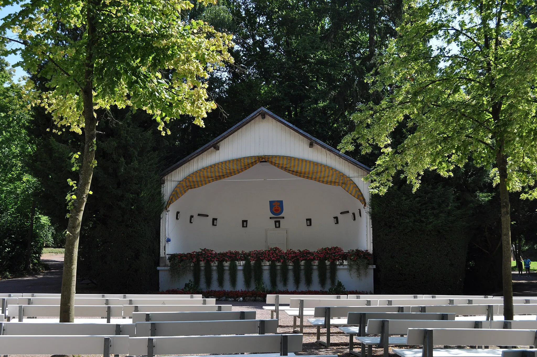 Photo showing: Konzertmuschel im Alten Kurpark, Bad Soden