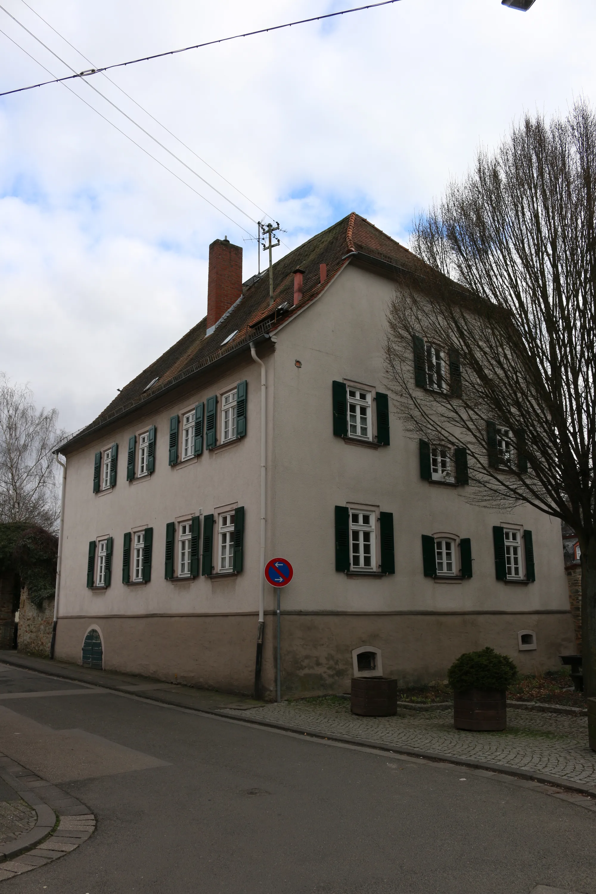 Photo showing: Bierstadt: Pfarrhaus an der Kirche