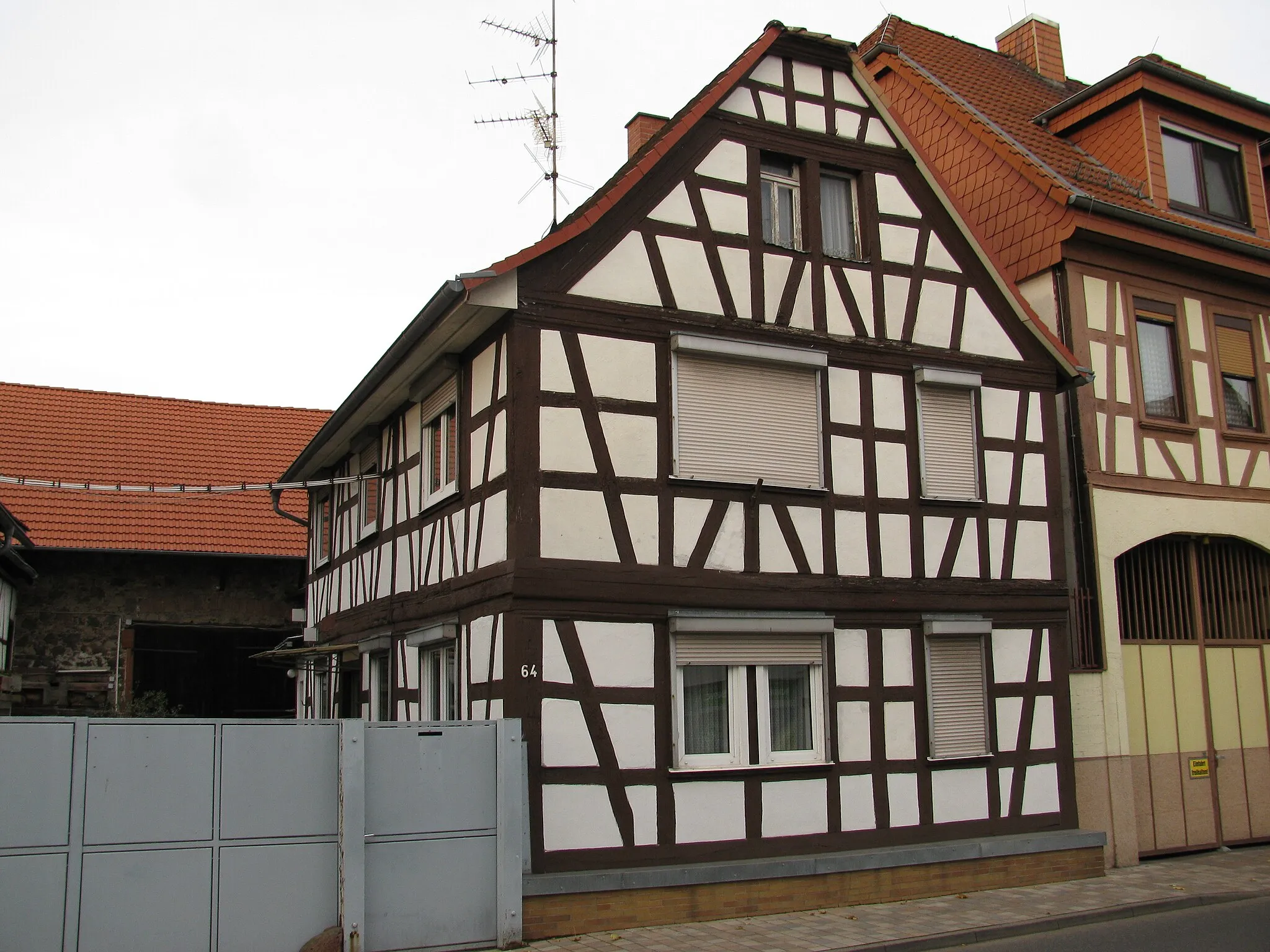 Photo showing: das Haus Hauptstraße 64 in Bruchköbel