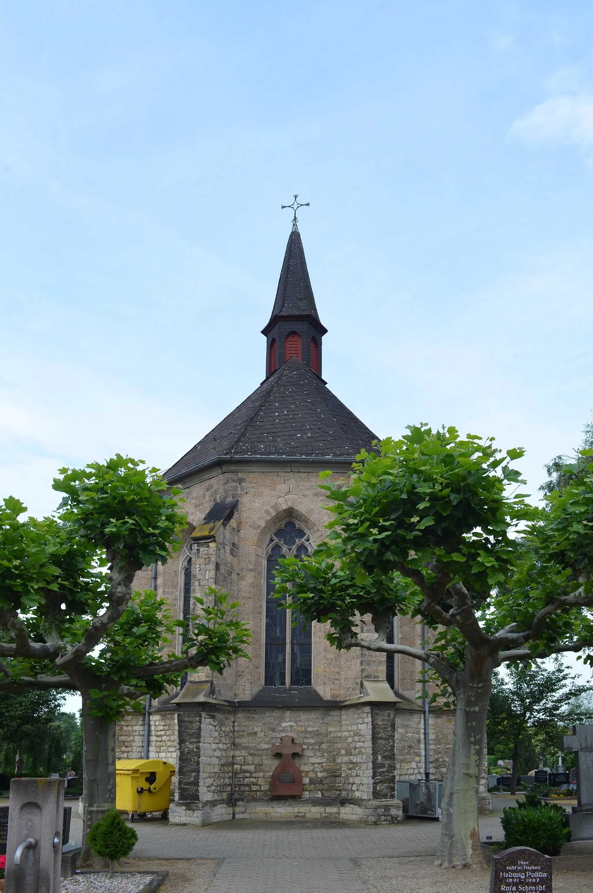 Photo showing: Gernsheim, Friedhof, Michaelskapelle