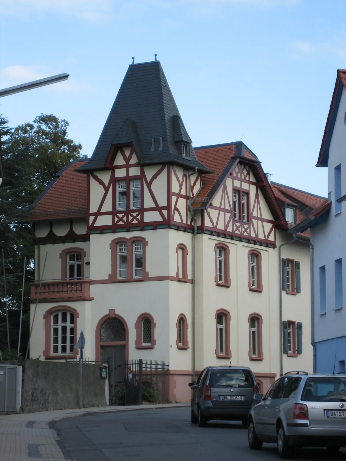 Photo showing: Petri-Villa in Ober-Ramstadt (Sicht aus Richtung der Baustraße